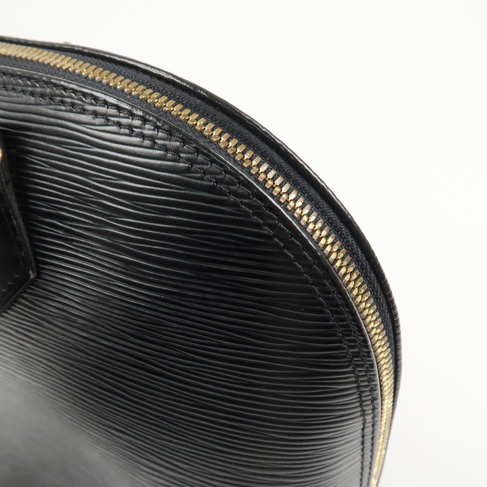 Louis Vuitton Epi Leather Alma MM Hand Bag Noir Black M52142