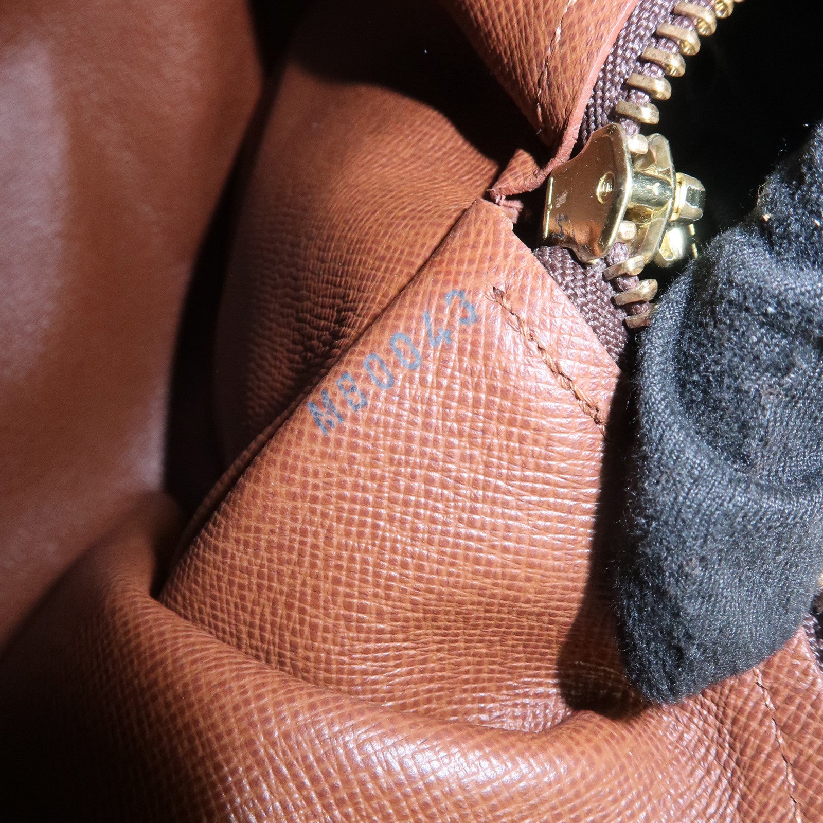 Louis Vuitton Monogram Papillon 30 Hand Bag Brown M51385