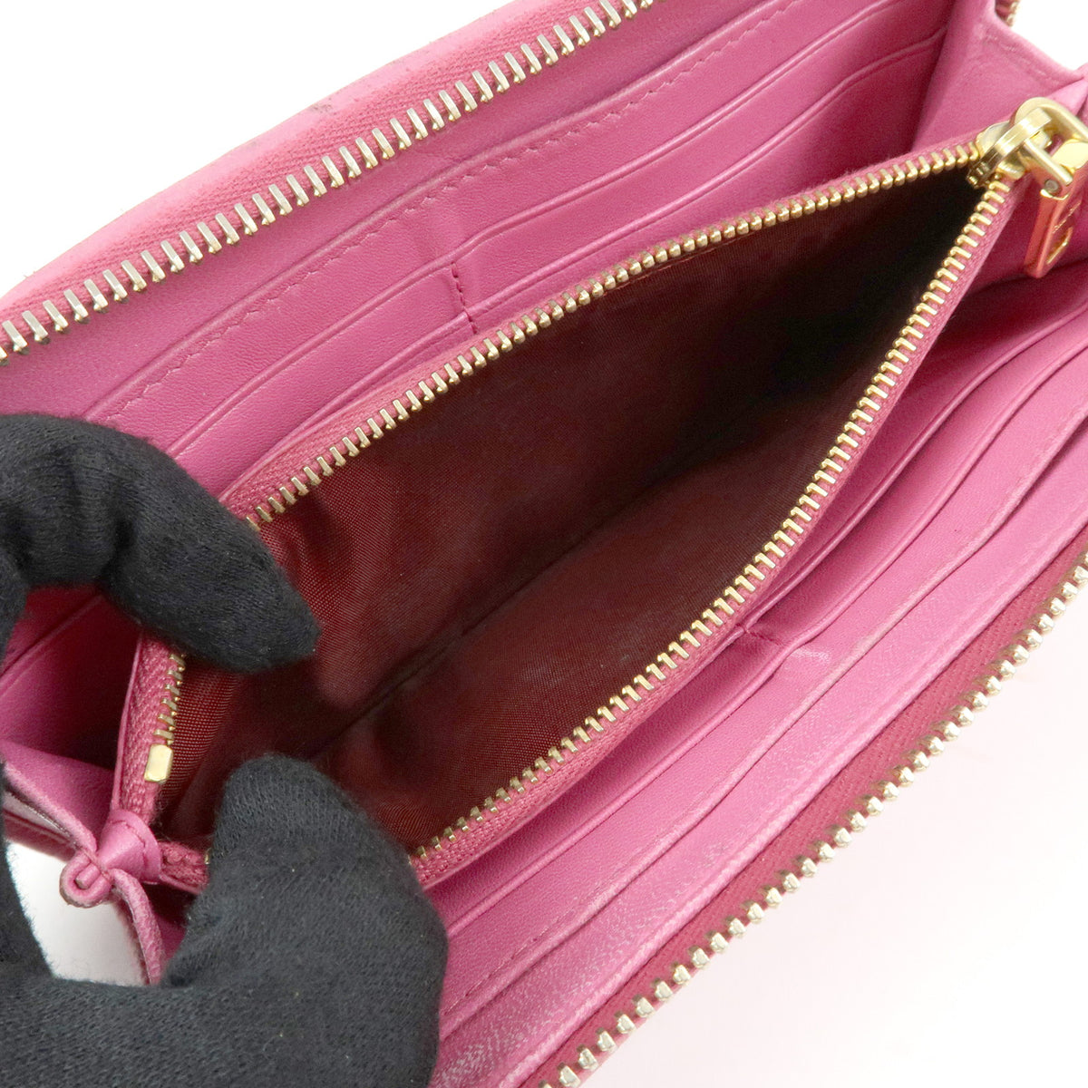 MIU MIU Logo Matelasse Nappa Leather Zippy Long Wallet Pink