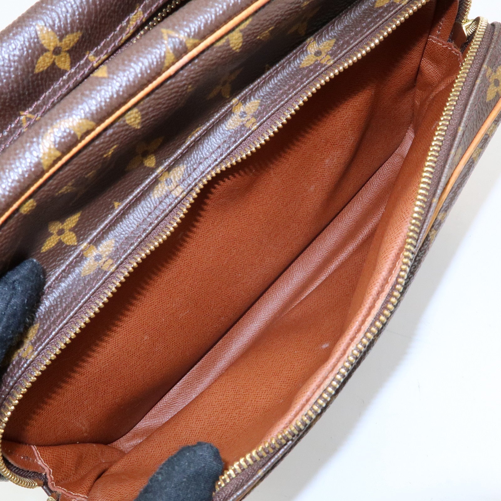 Louis Vuitton Monogram Nile Shoulder Bag Crossbody Bag M45244