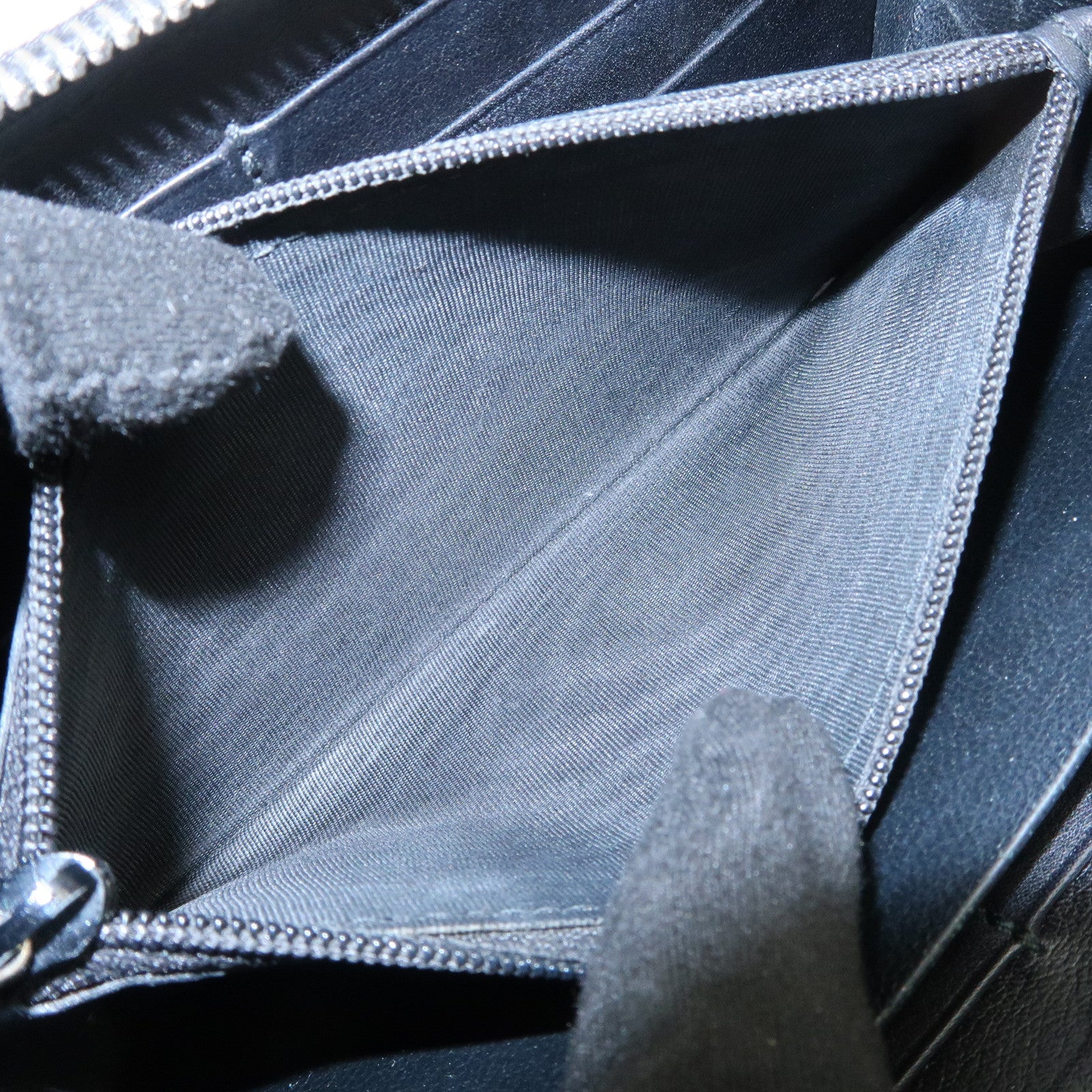 GUCCI Interlocking G Guccissima Leather Zippy Long Wallet 233025