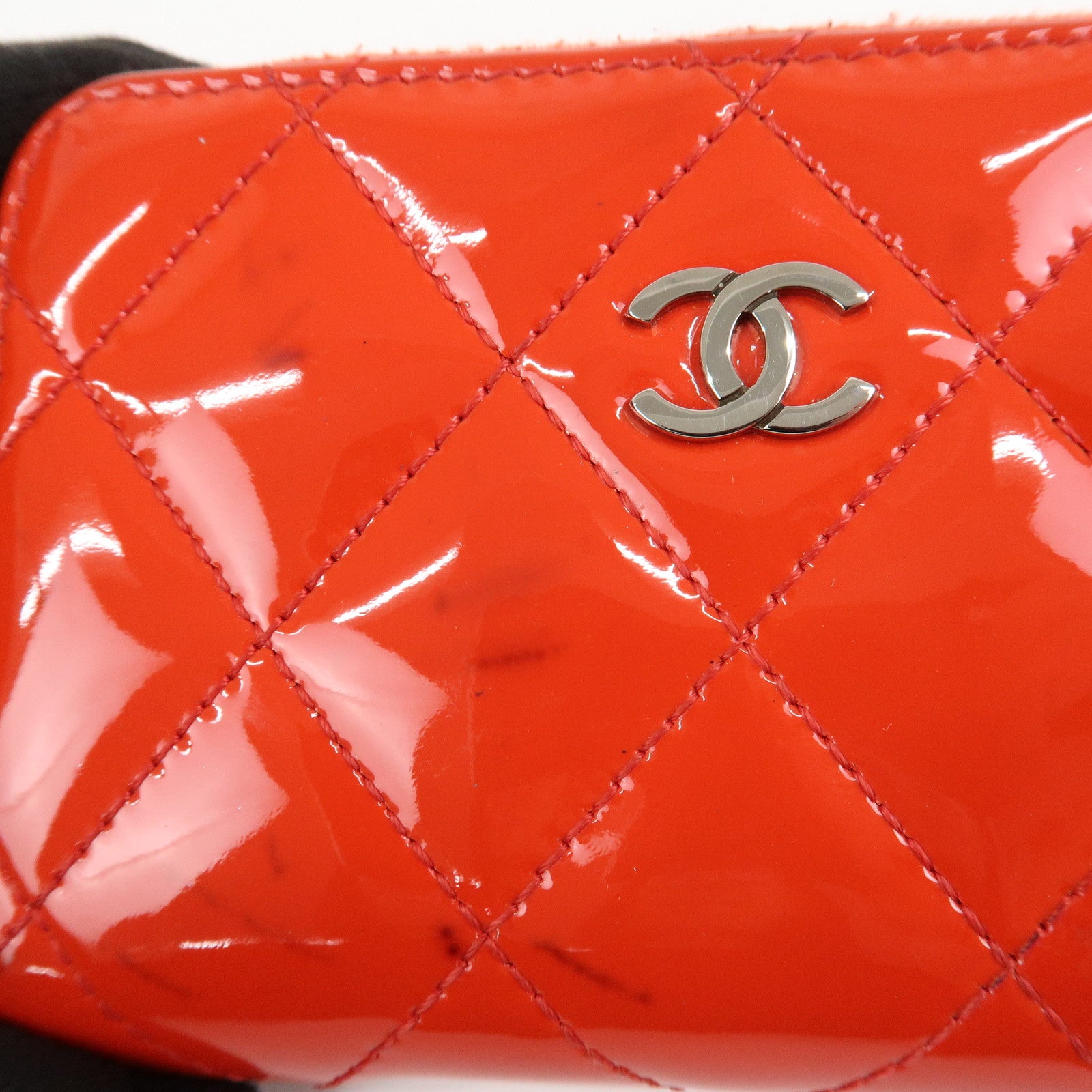 CHANEL Matelasse Patent Leather Card Case Coin Case Red