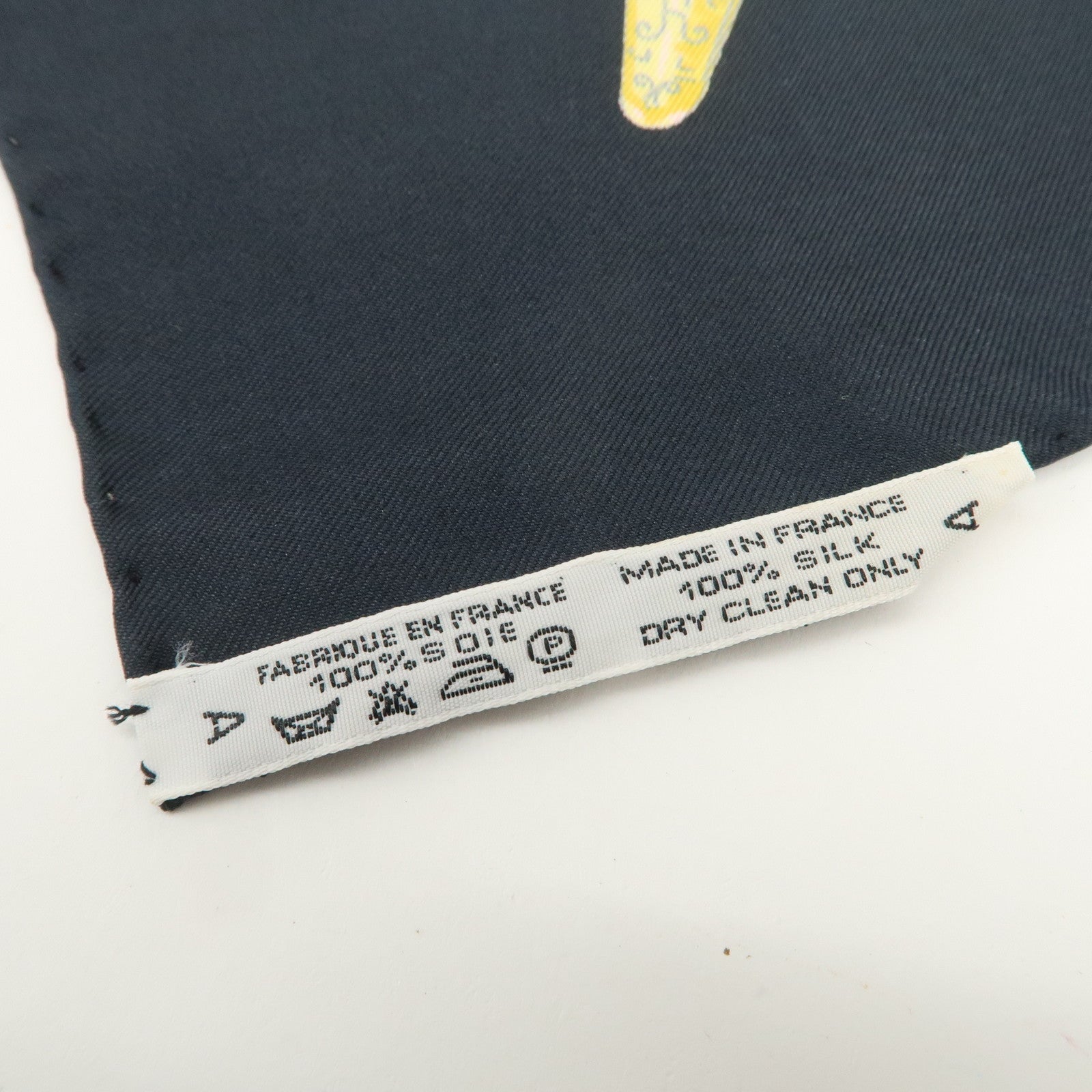 HERMES Carre 90 Silk 100% Scarf Petite main Black White Multicolor