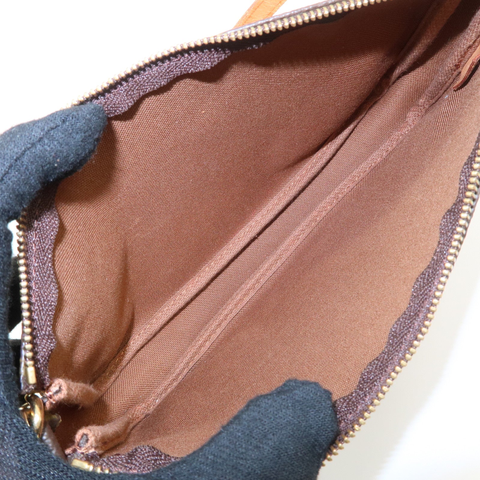 Louis Vuitton Monogram Graffiti Pochette Accessoires Hand Bag M92192 Used