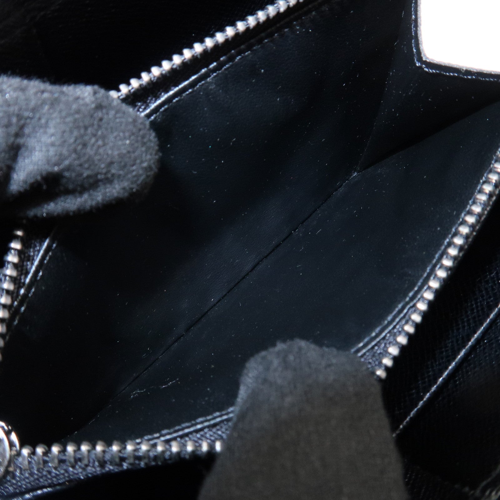 Louis Vuitton EpiZ Epi Leather Portefeuille Coin Case Noir M63442