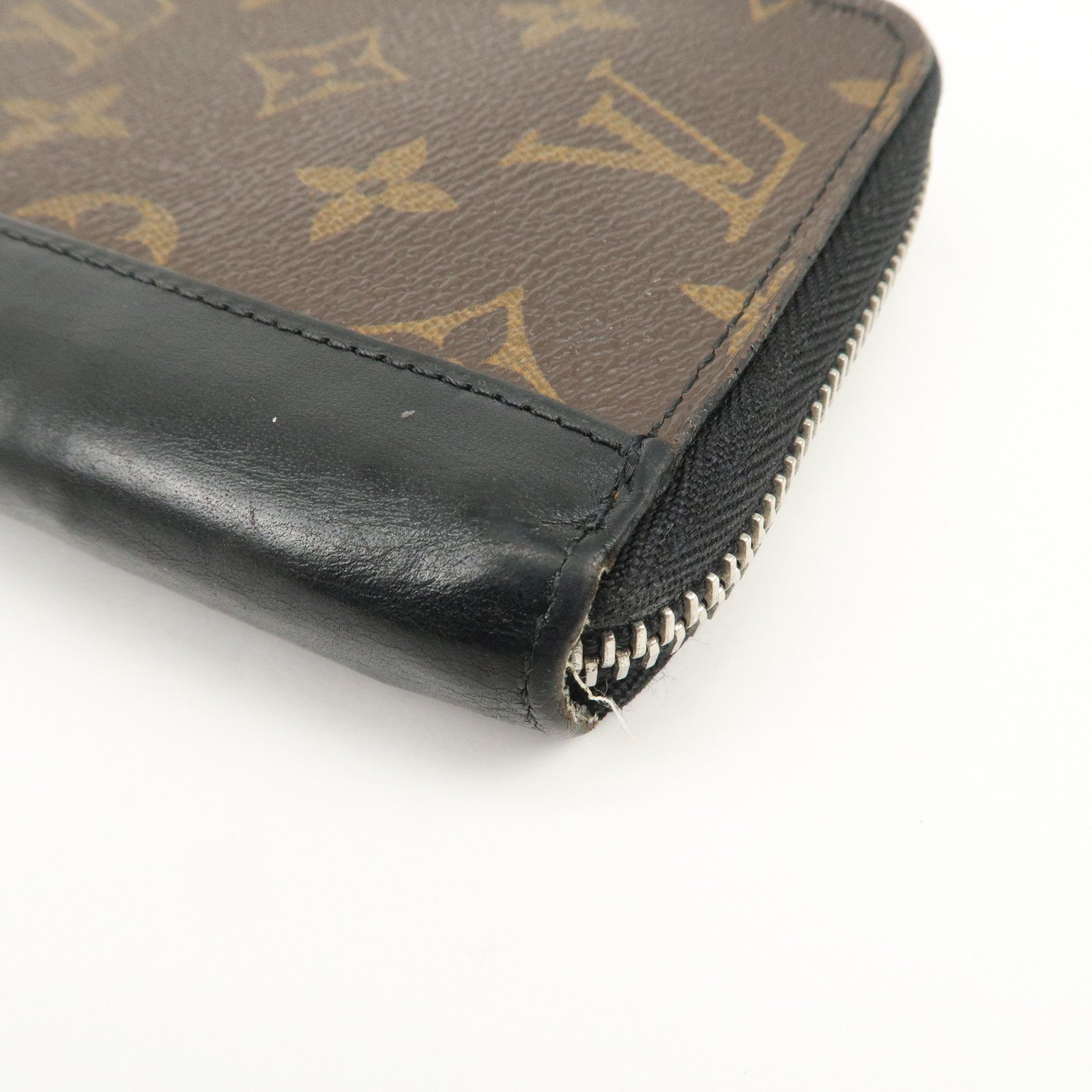 Louis Vuitton Monogram Macassar Zippy Wallet Vertical M60109