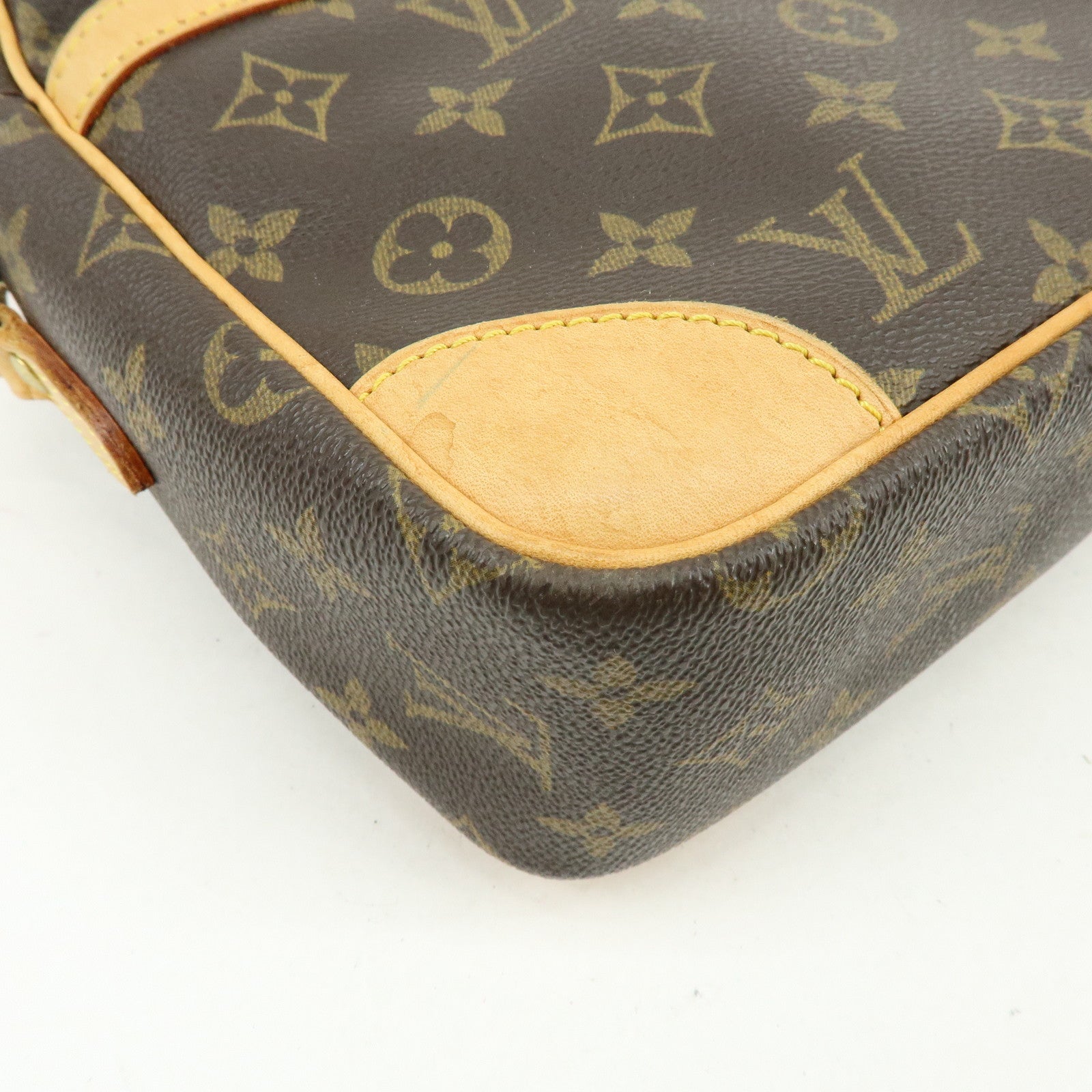 Louis Vuitton Monogram Trocadero 27 Crossbody Bag M51274