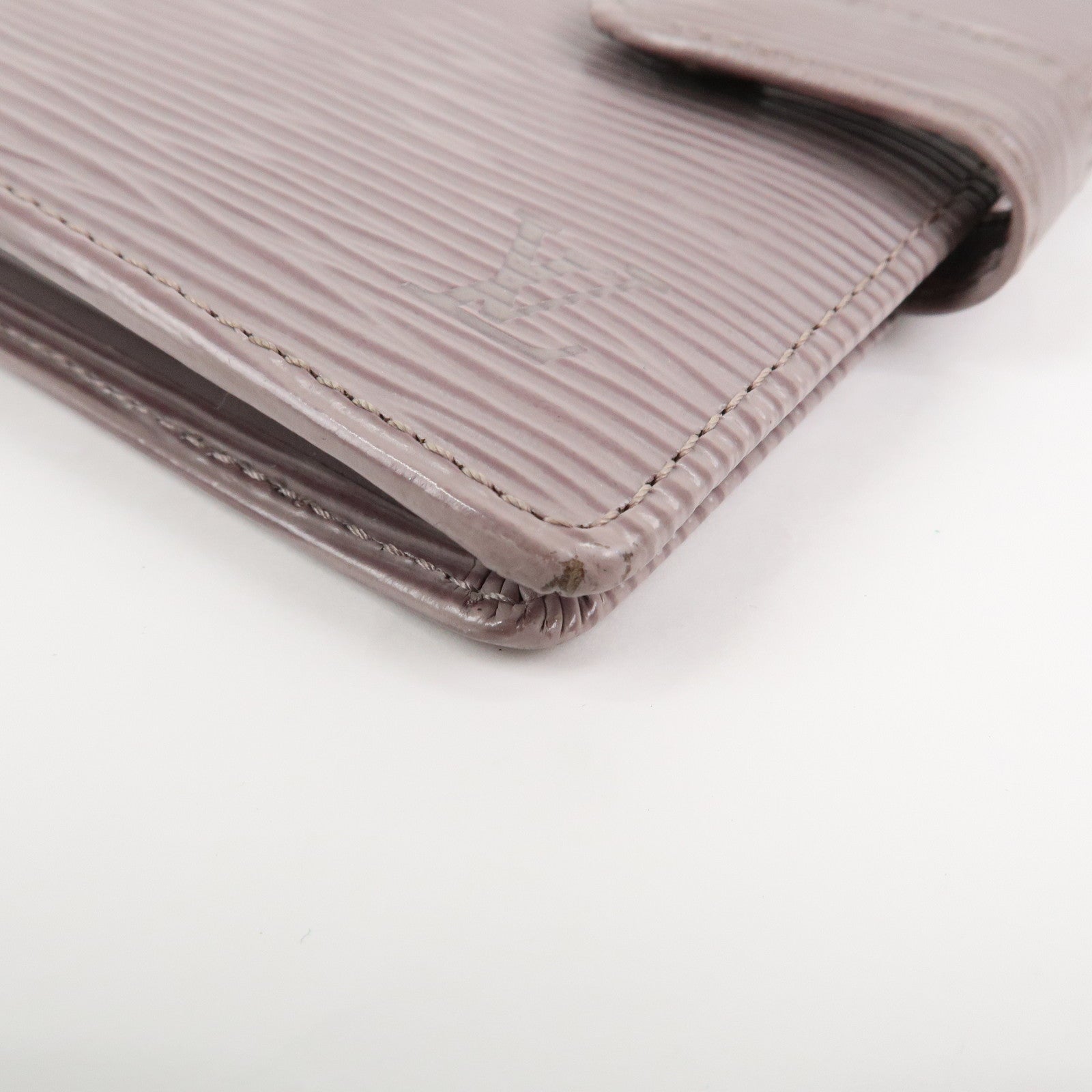 Louis Vuitton Epi Porte Billets Compact Wallet Lilac M6355B