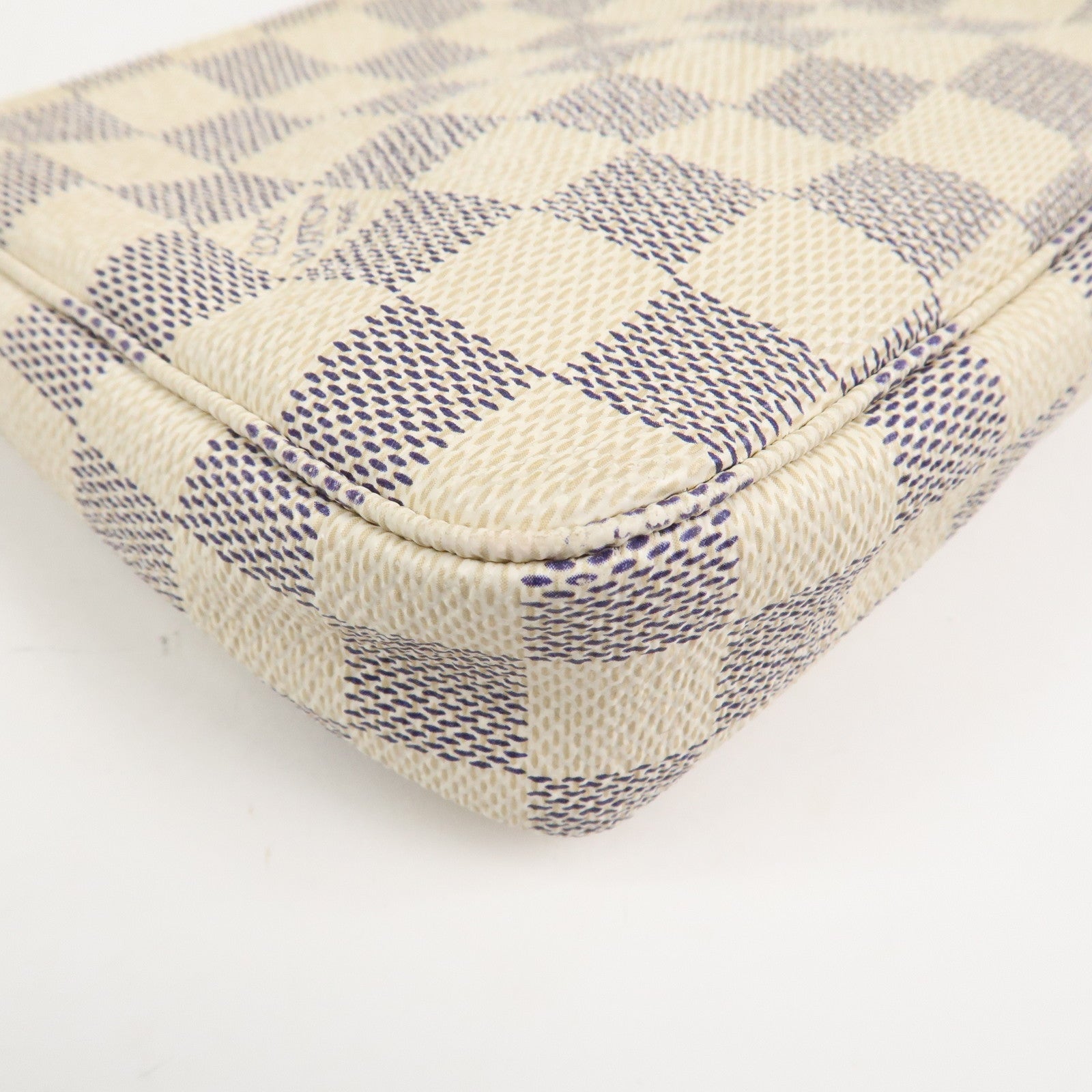 Louis Vuitton Damier Azur Pochette Accessoires Hand Bag N41207