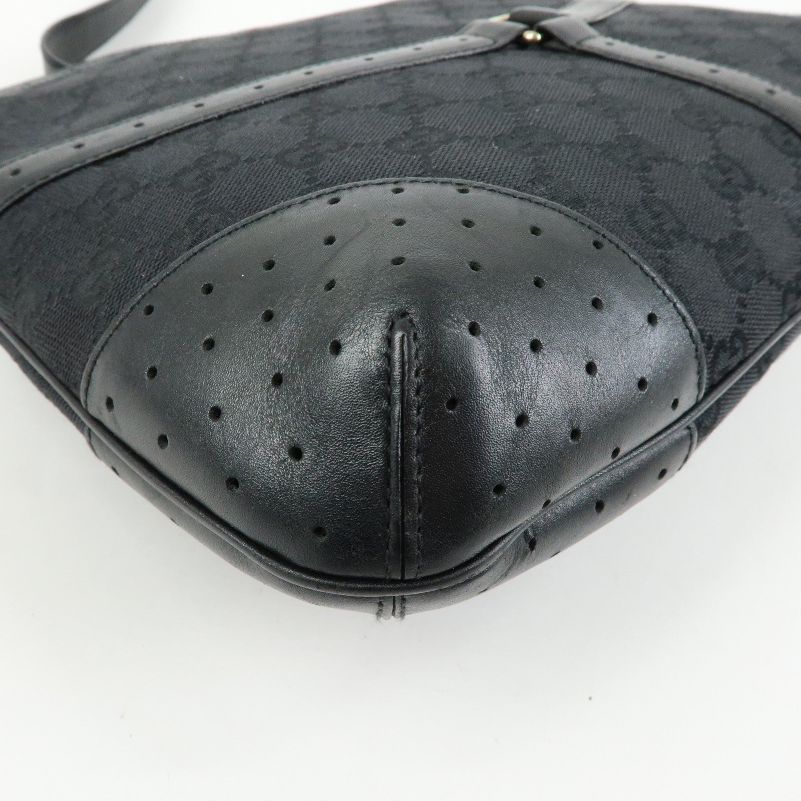 GUCCI Sherry Interlocking G GG Canvas Leather Shoulder Bag 131033
