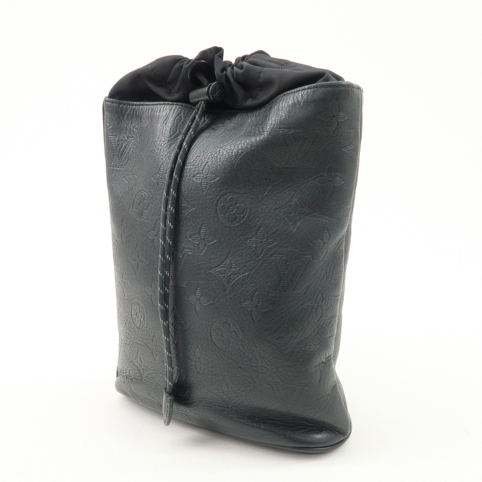 Louis Vuitton Monogram Shadow Chalk Leather Sling Bag Noir M44633 Used