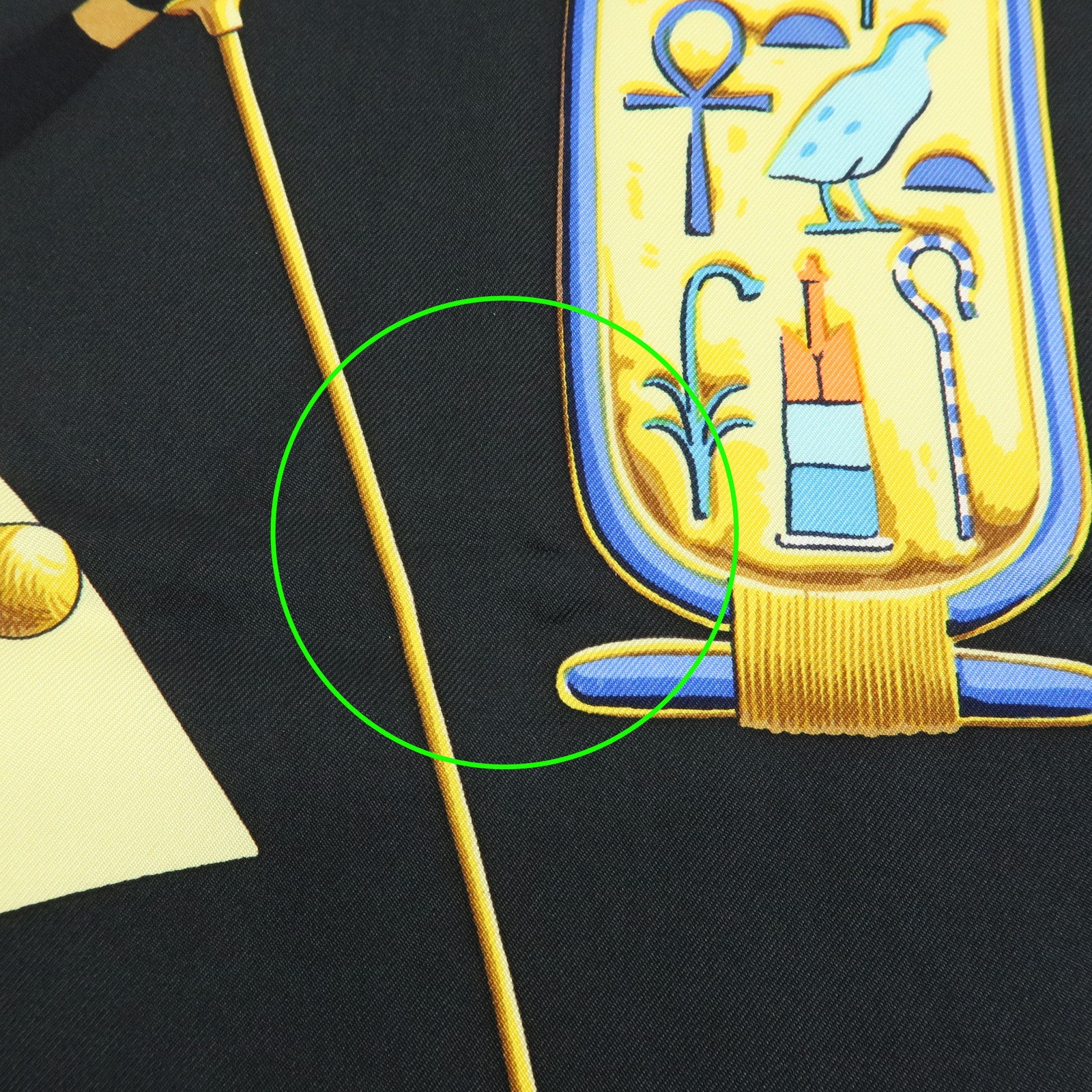 HERMES Carre 90 Silk 100% TUTANKHAMUN Scarf Gold Black