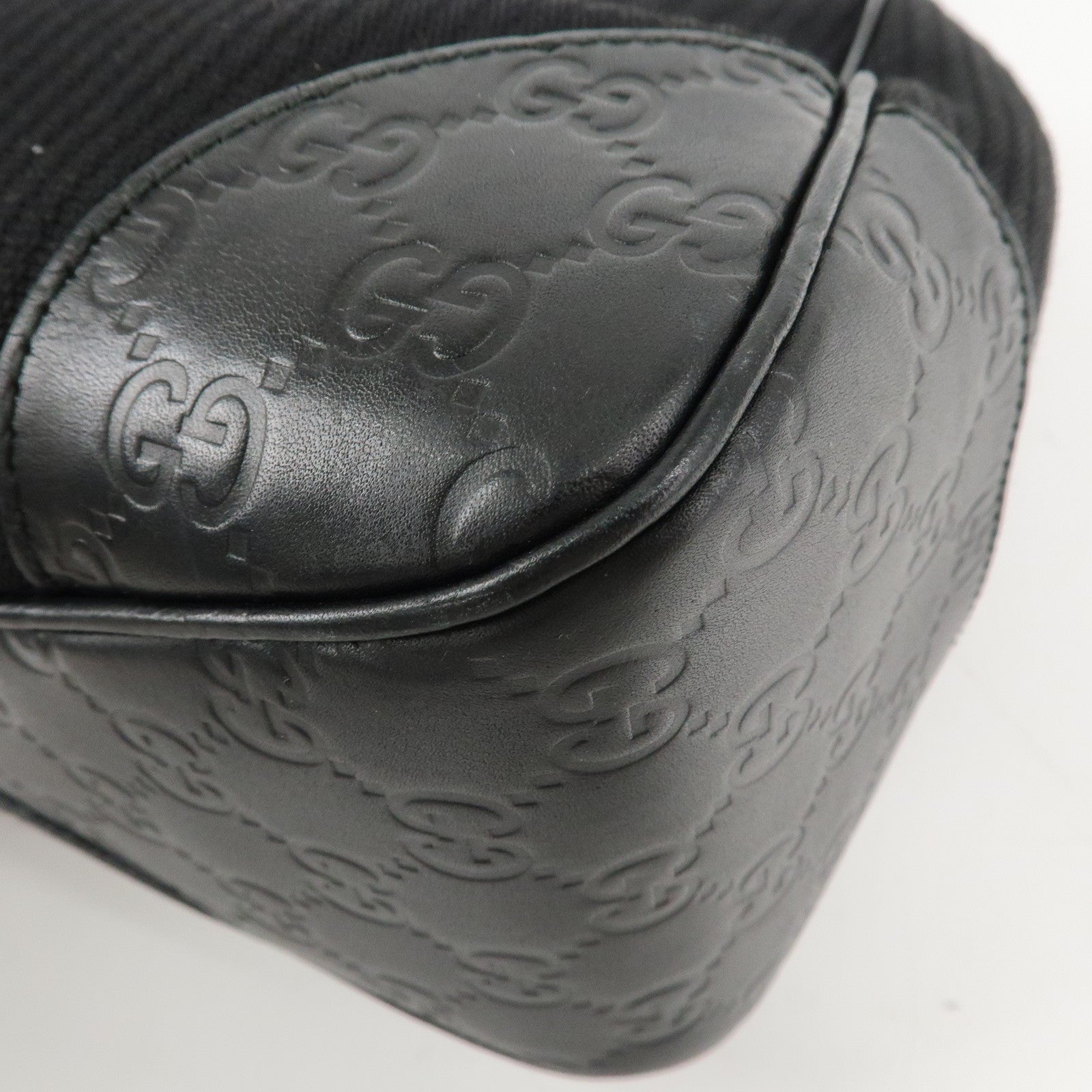 GUCCI Guccissima Leather Canvas Shoulder Bag Hand Bag Black 257265 Used