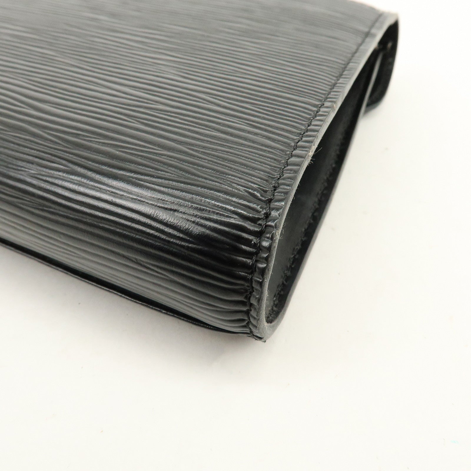 Louis Vuitton Epi Art Deco Clutch Bag Noir Black M52632