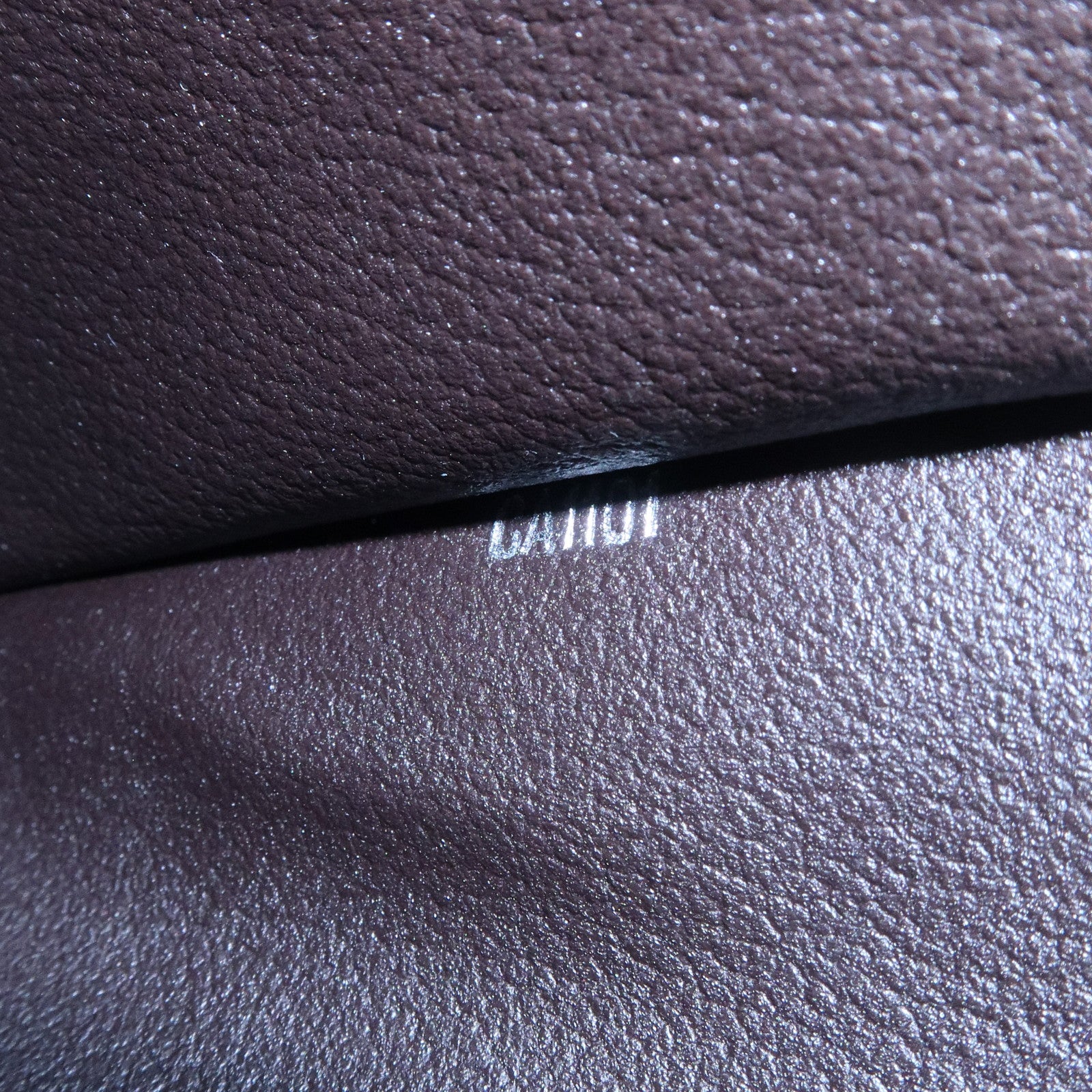 Louis Vuitton Taiga Trousse Toilette GM Pouch Glacier M32663