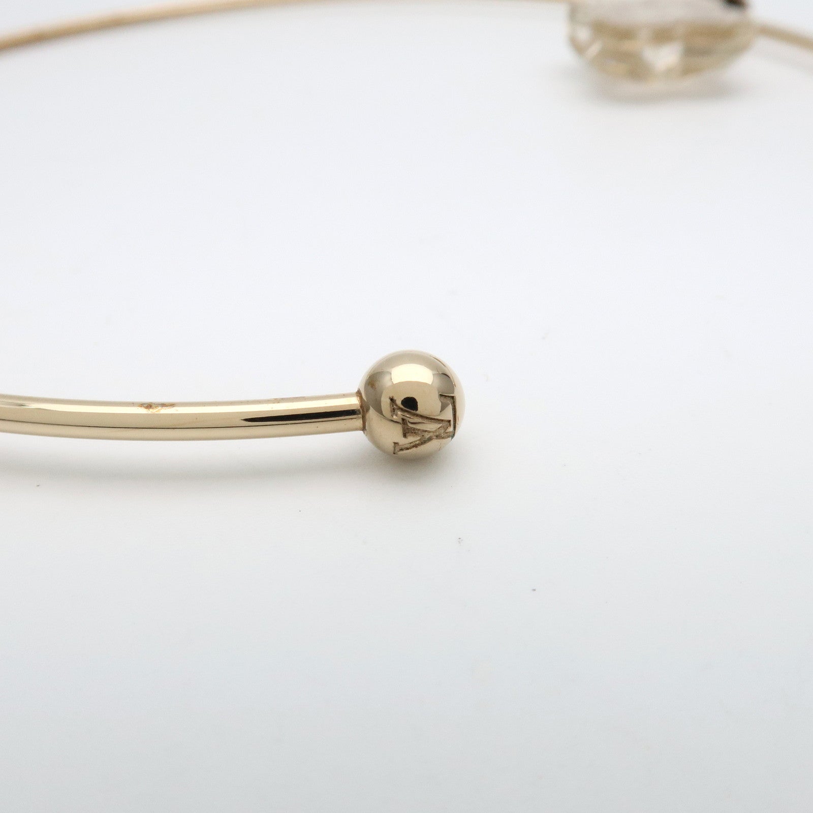 Louis Vuitton Collier à la folie Choker Metal Plastic Gold M65622