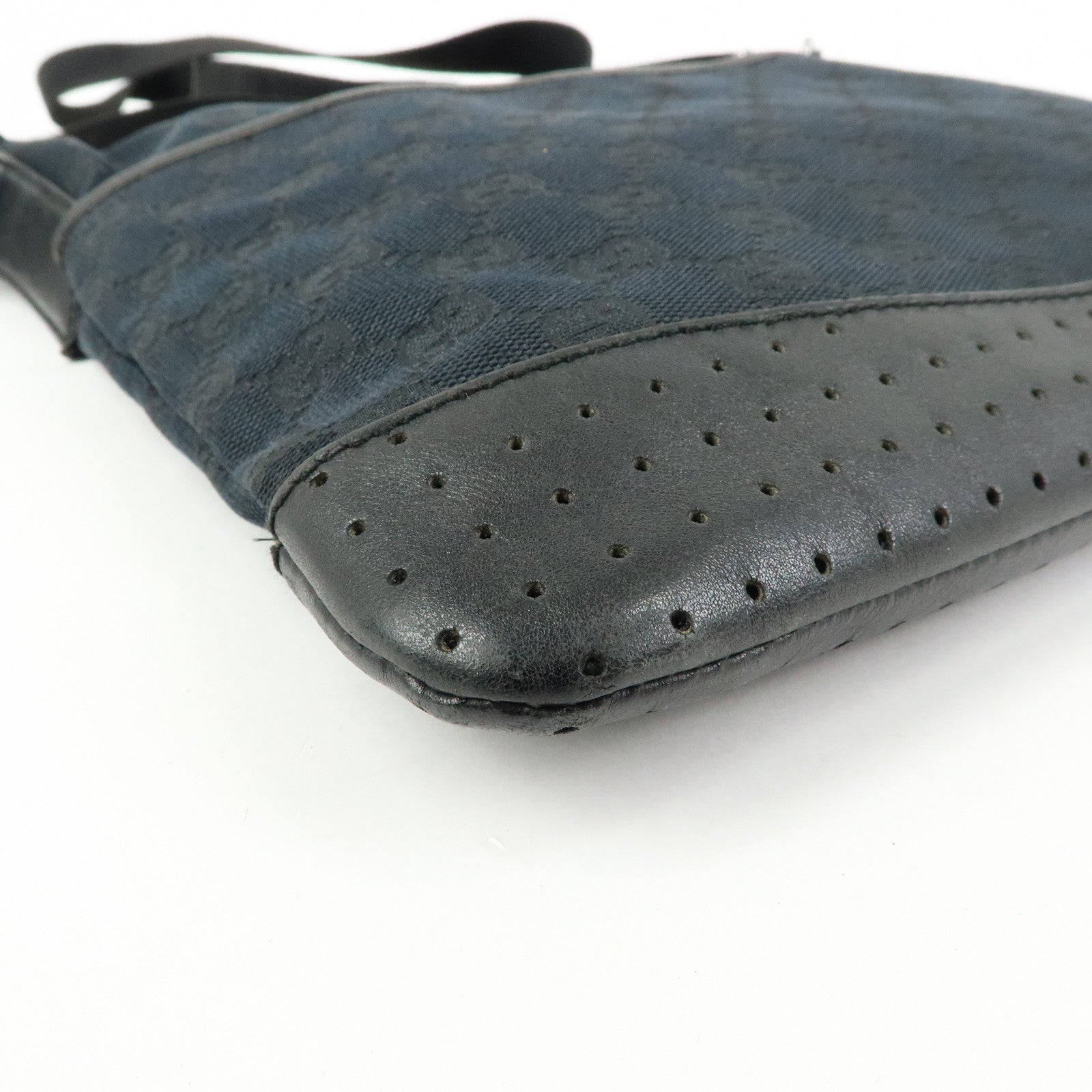 GUCCI GG Canvas Leather Shoulder Bag Crossbody Bag Black 145857