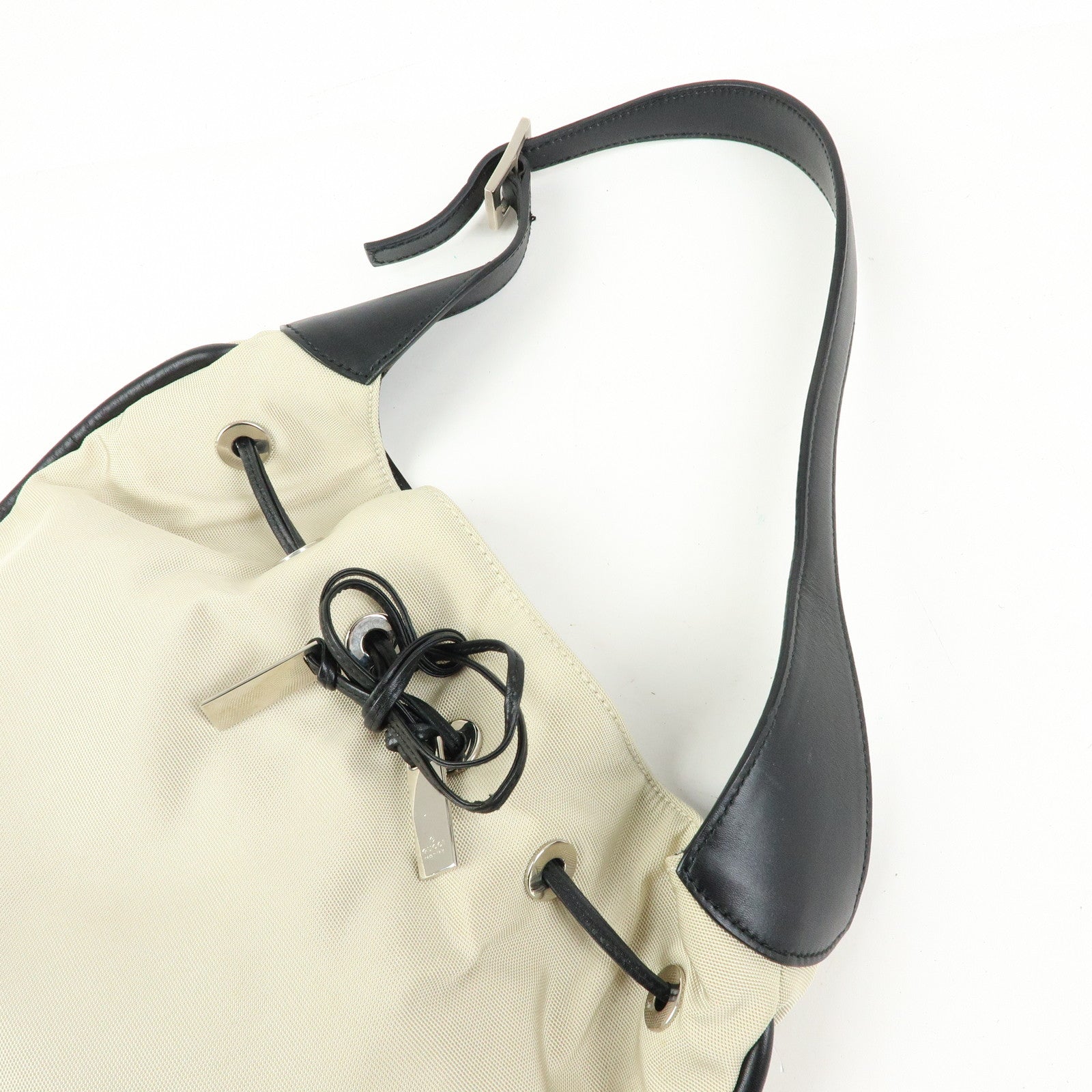GUCCI Nylon Leather Drawstring Shoulder Bag Beige Black 001.4034
