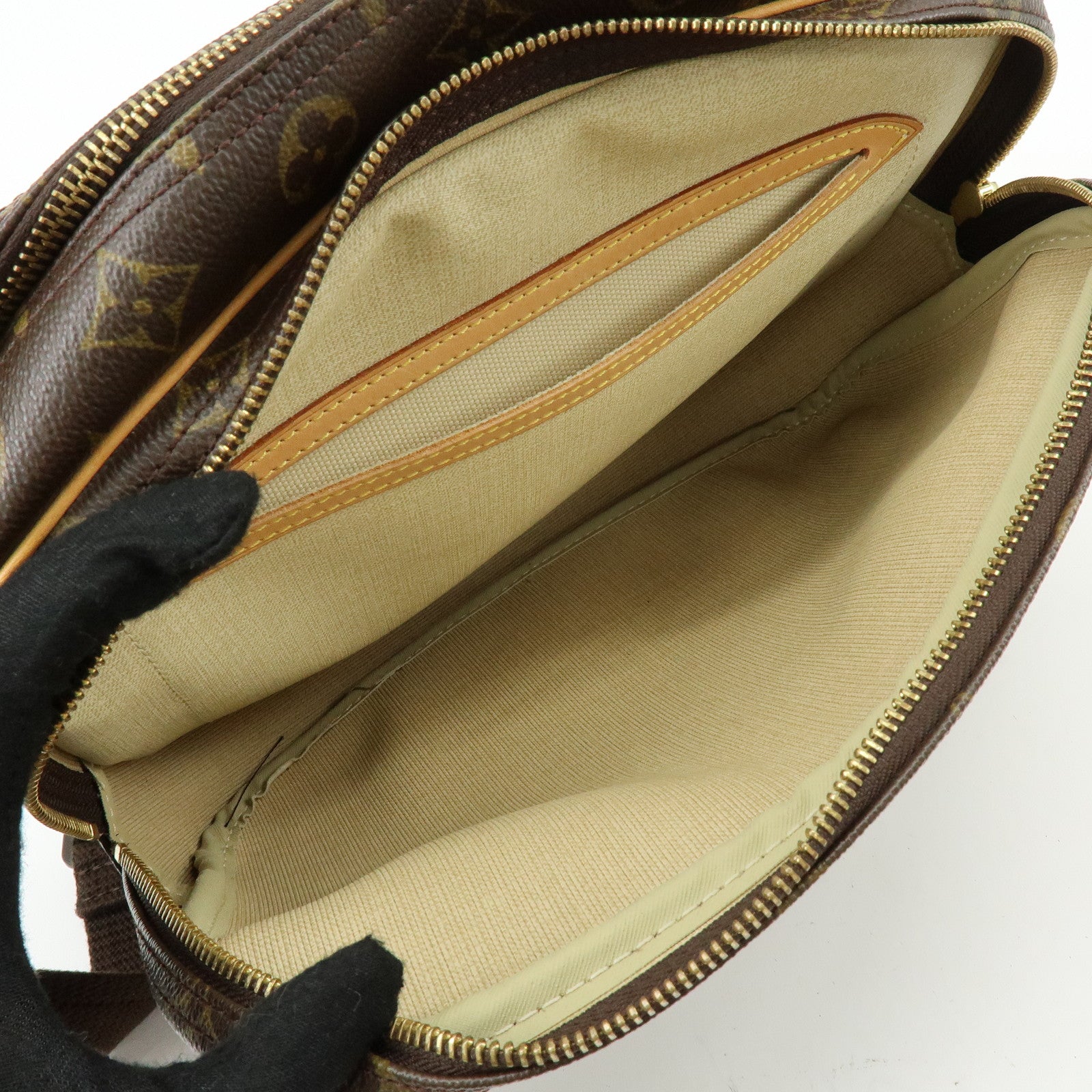 Louis Vuitton Monogram Reporter PM Shoulder Crossbody Bag M45254