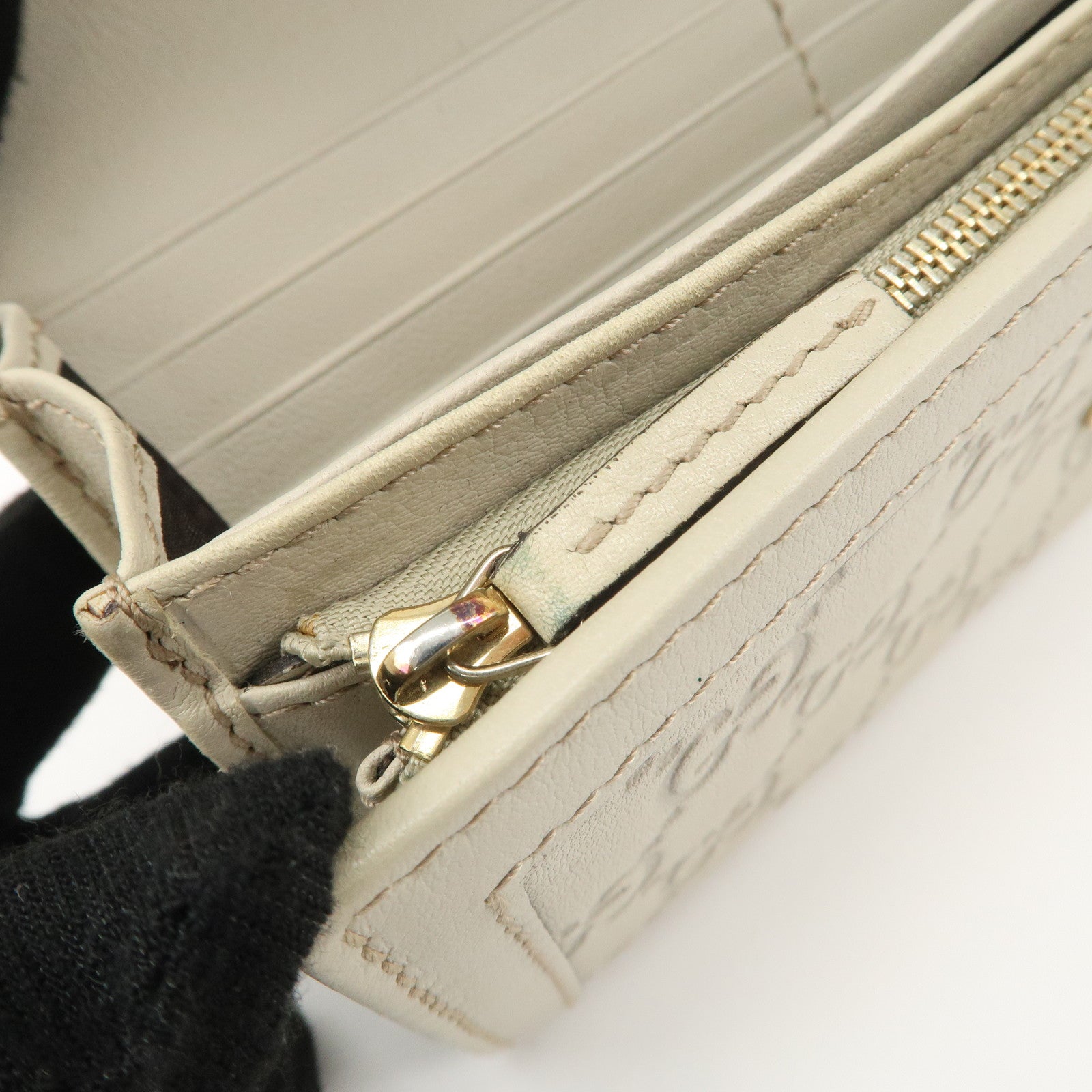 GUCCI Interlocking G Guccissima Leather Bi-fold Long Wallet 232431 Used