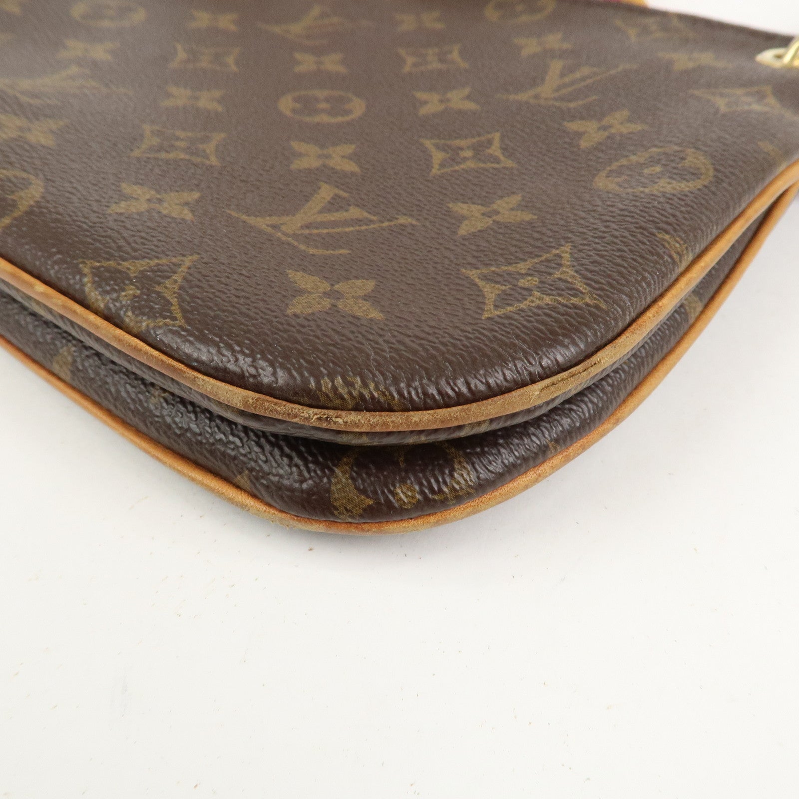 Louis Vuitton Monogram Canvas Lorette Shoulder Bag Hot Pink M44053