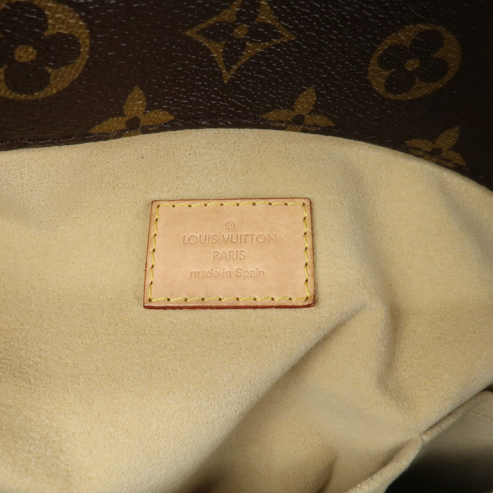 Louis Vuitton Monogram Artsy MM Shoulder Bag Brown M40249