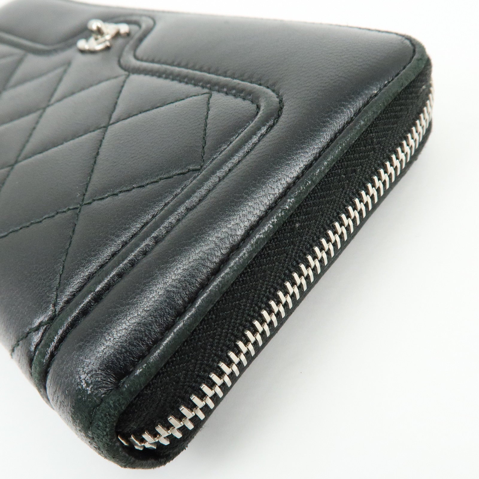 CHANEL COCO Mark Matelasse Lamb Skin Round Zippy Wallet Black