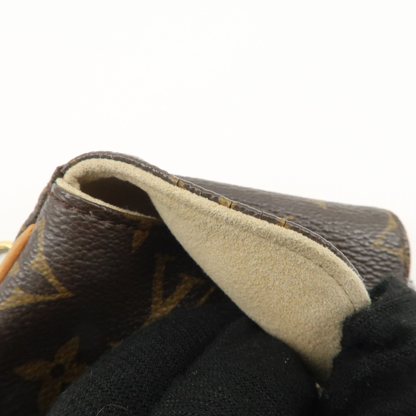 Louis Vuitton Monogram Etui Telefonne MM Brown M66546 Used