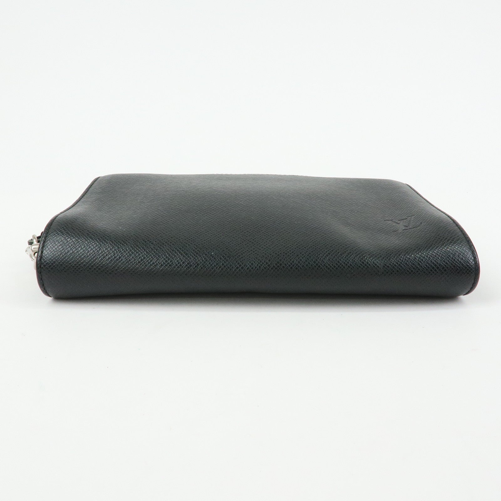 Louis Vuitton Taiga Baikal Leather Clutch Bag Pouch Ardoise M30182