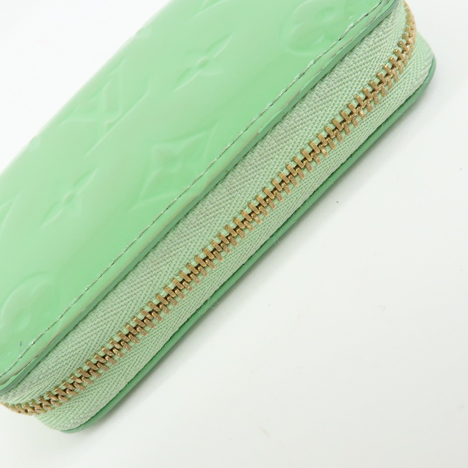 Louis Vuitton Monogram Vernis Leather Coin Case Gummy Apple M81892