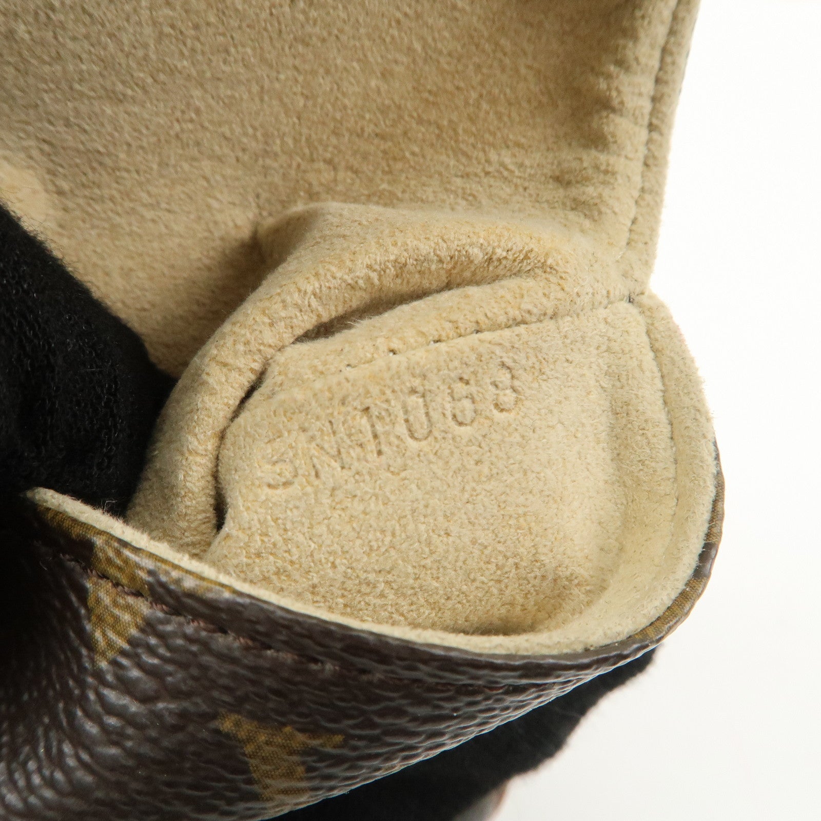 Louis Vuitton Monogram Etui Telefonne MM Brown M66546 Used