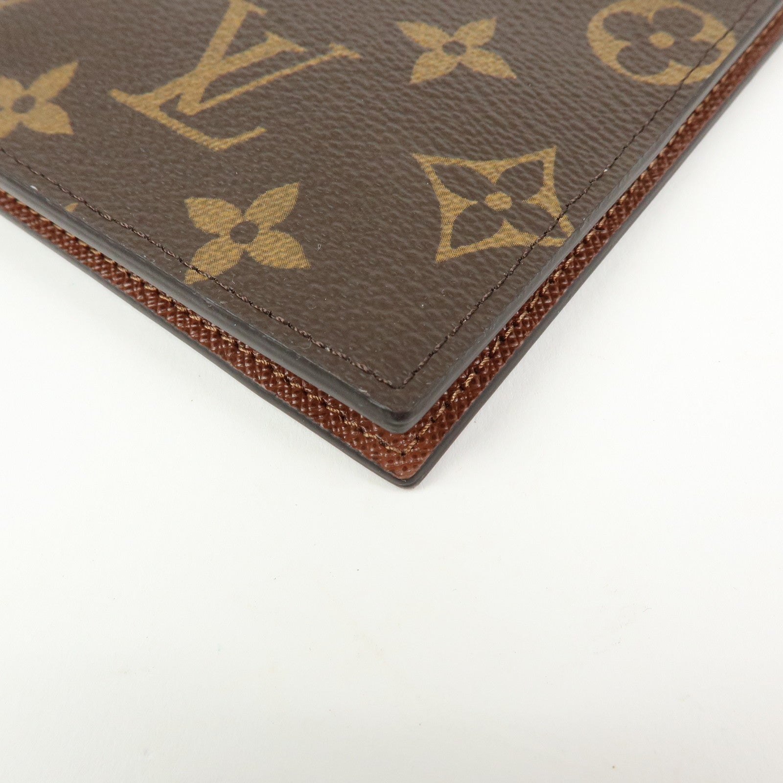 Louis Vuitton Monogram Couverture Passeport NM Passport Case M64502