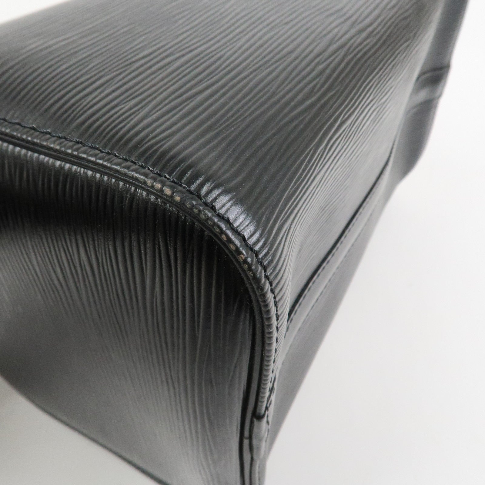 Louis Vuitton Epi Leather Speedy 25 Hand Bag Boston Bag Noir M59032