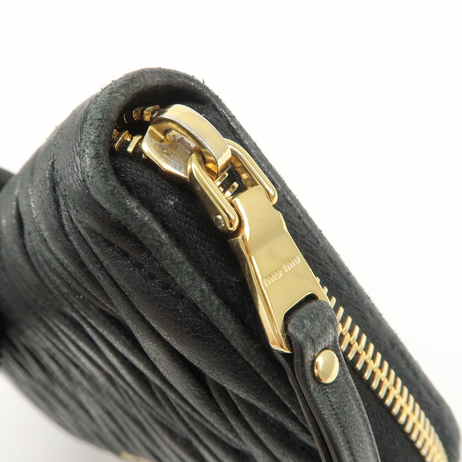 MIU MIU Logo Matelasse Nappa Leather Zippy Long Wallet Black