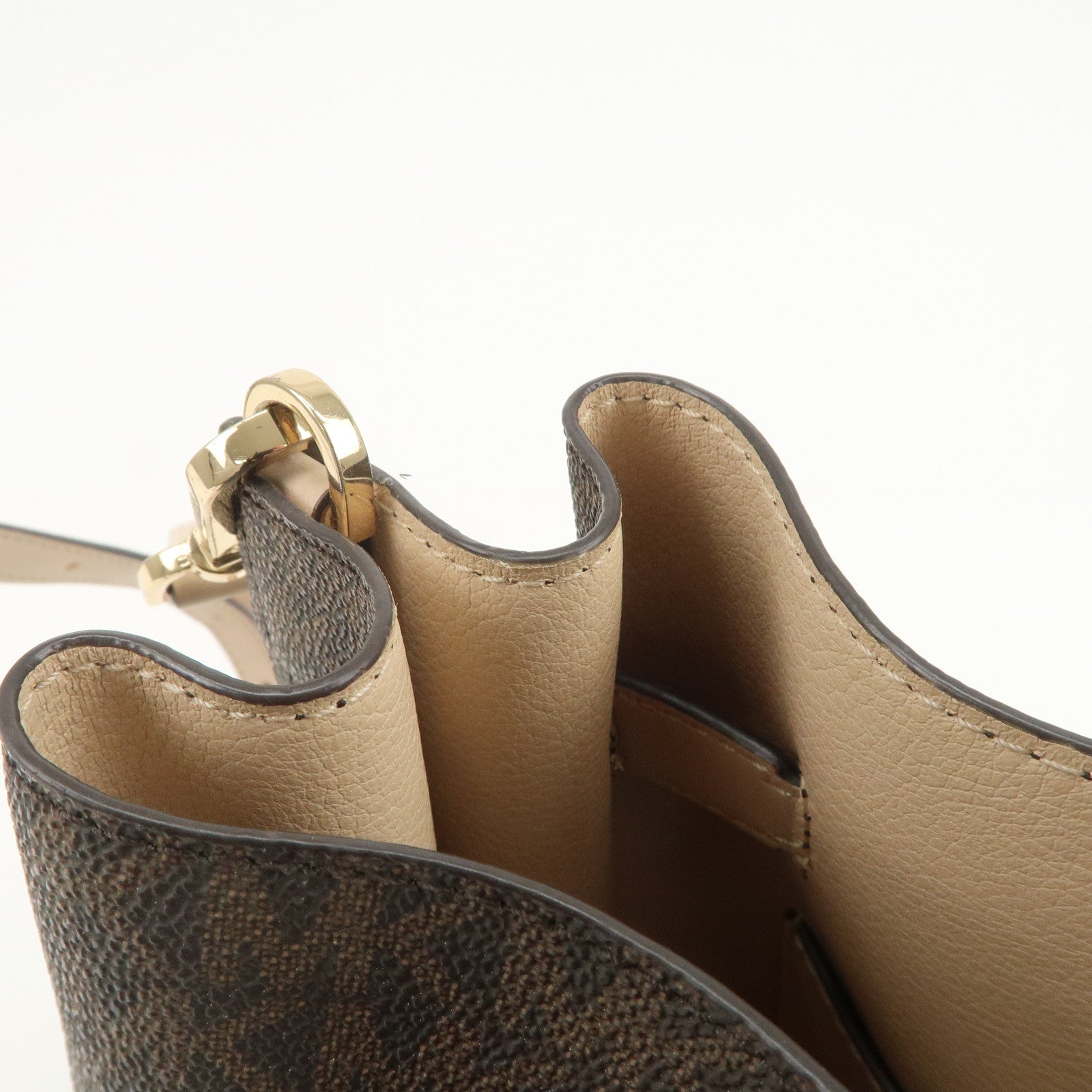 MICHAEL KORS PVC Leather Shoulder Bag Crossbody Bag Brown