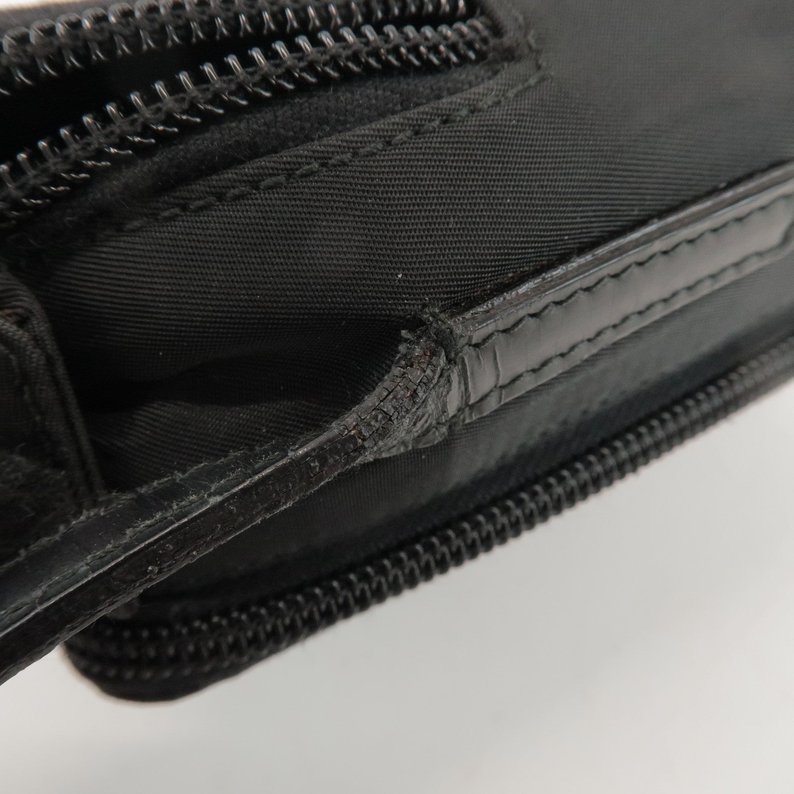 PRADA Triangle Logo Nylon Leather Crossbody Bag Shoulder Bag Black