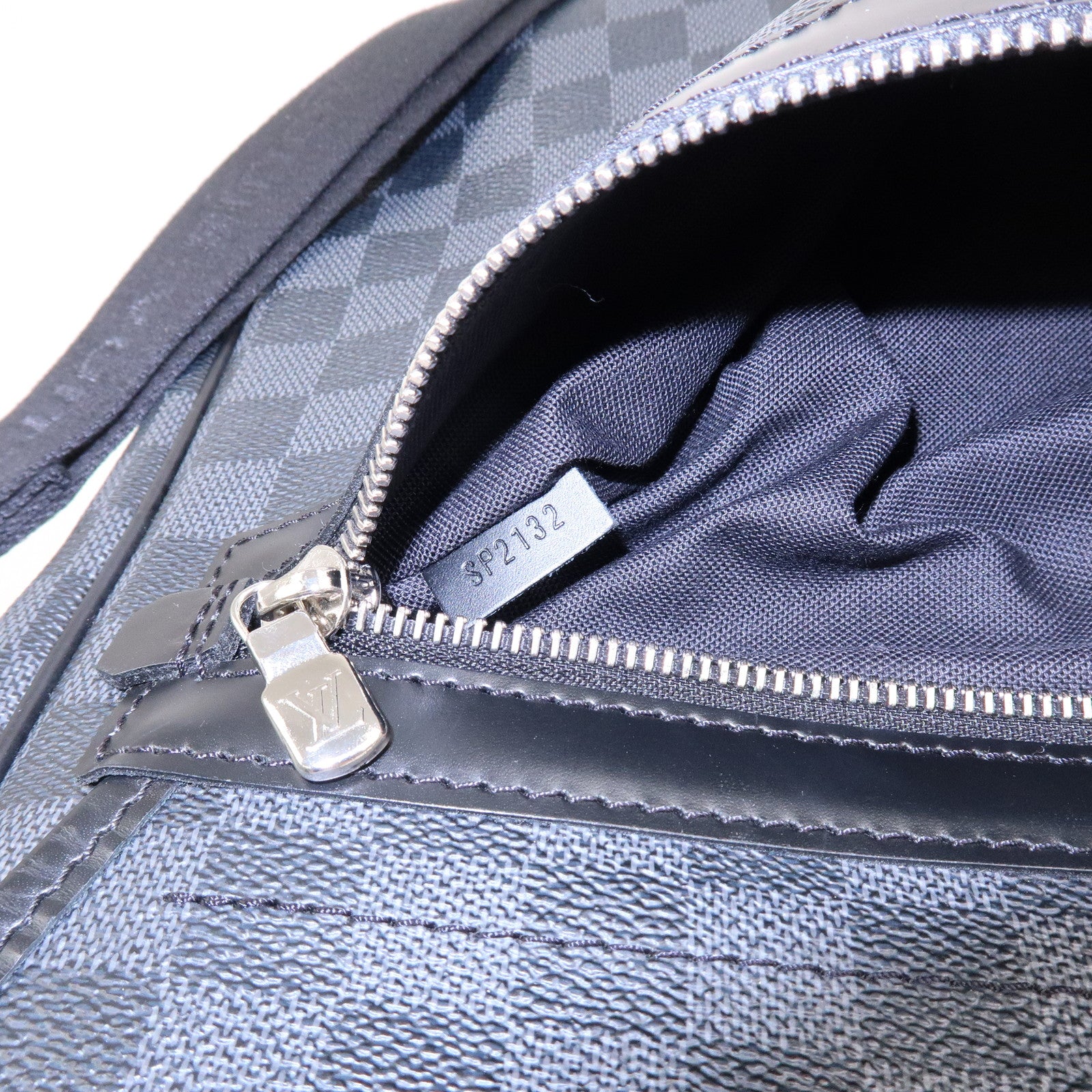 Louis Vuitton Damier Graphite Daniel MM Shoulder Bag N58029