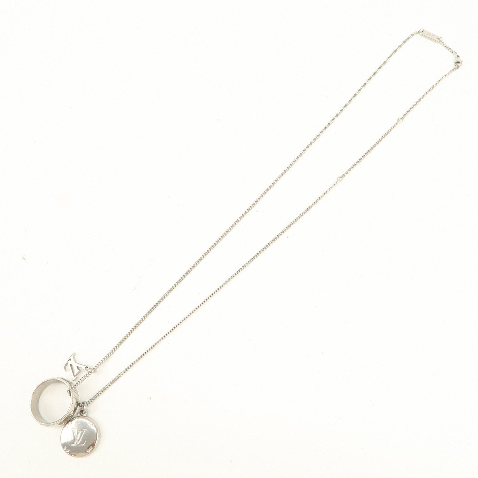 Louis Vuitton Monogram Metal Ring Necklace Silver M62485