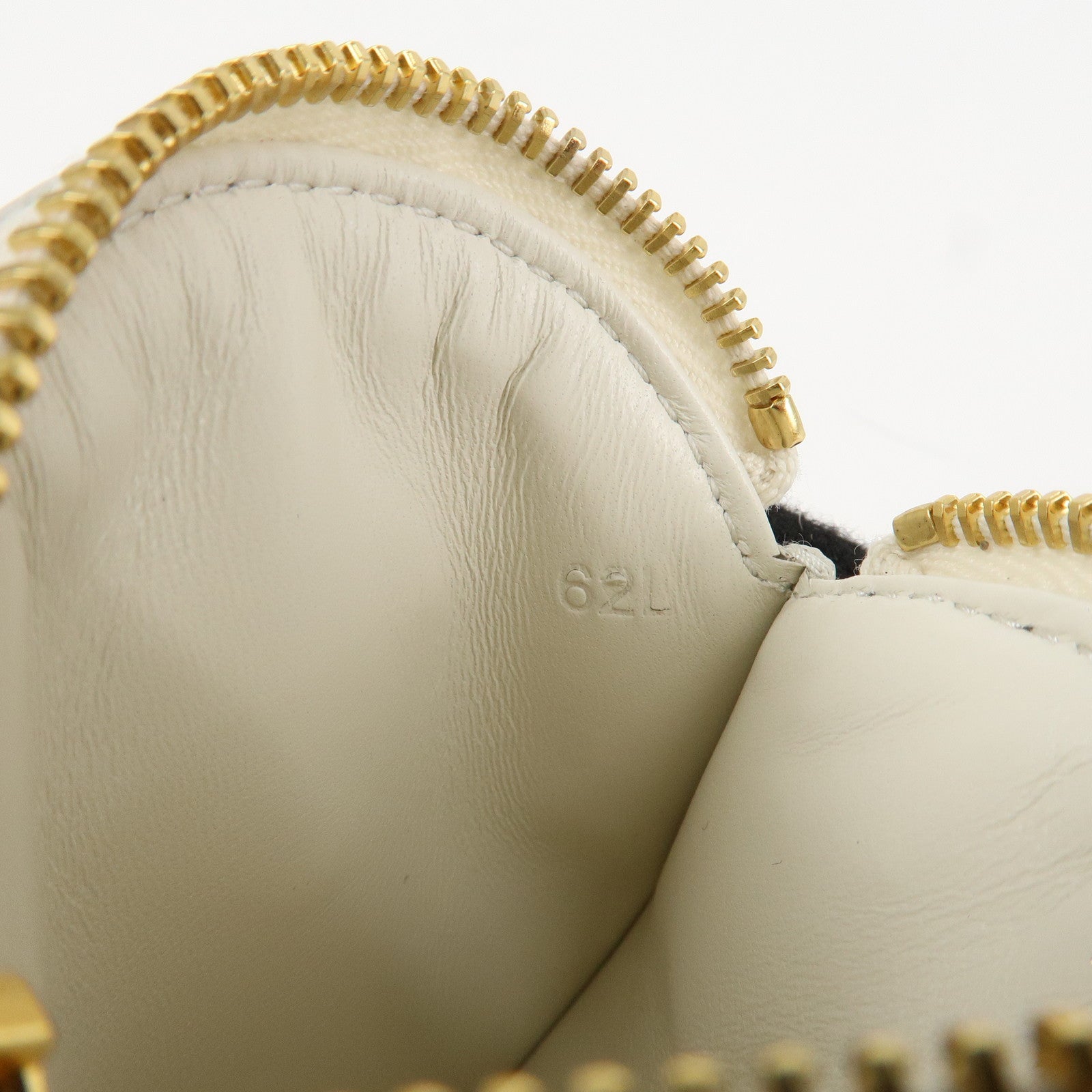 PRADA Triangle Logo Saffiano Leather Coin Case White 1MM006 Used