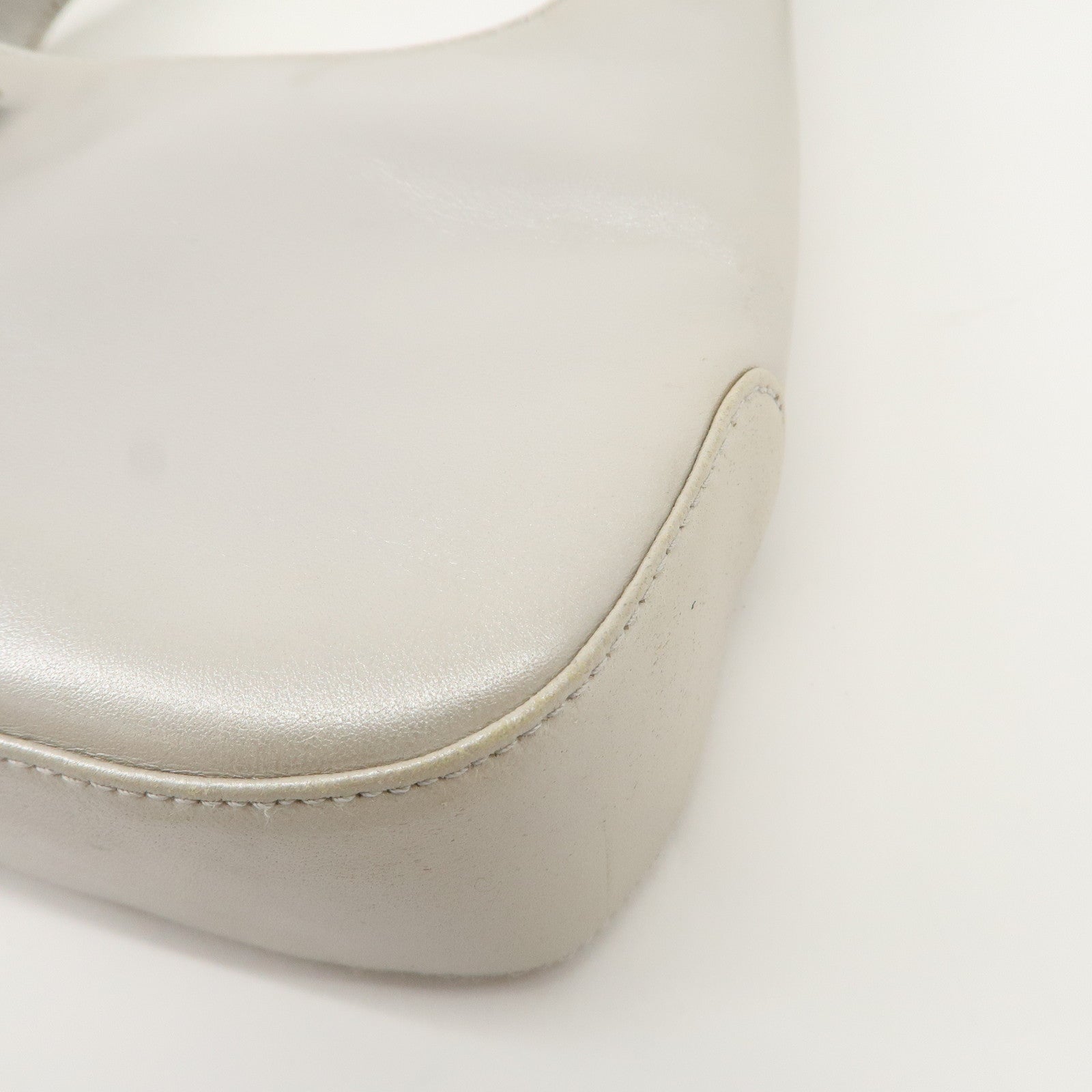 Ferragamo Gancini Leather Shoulder Bag Hand Bag Silver Used