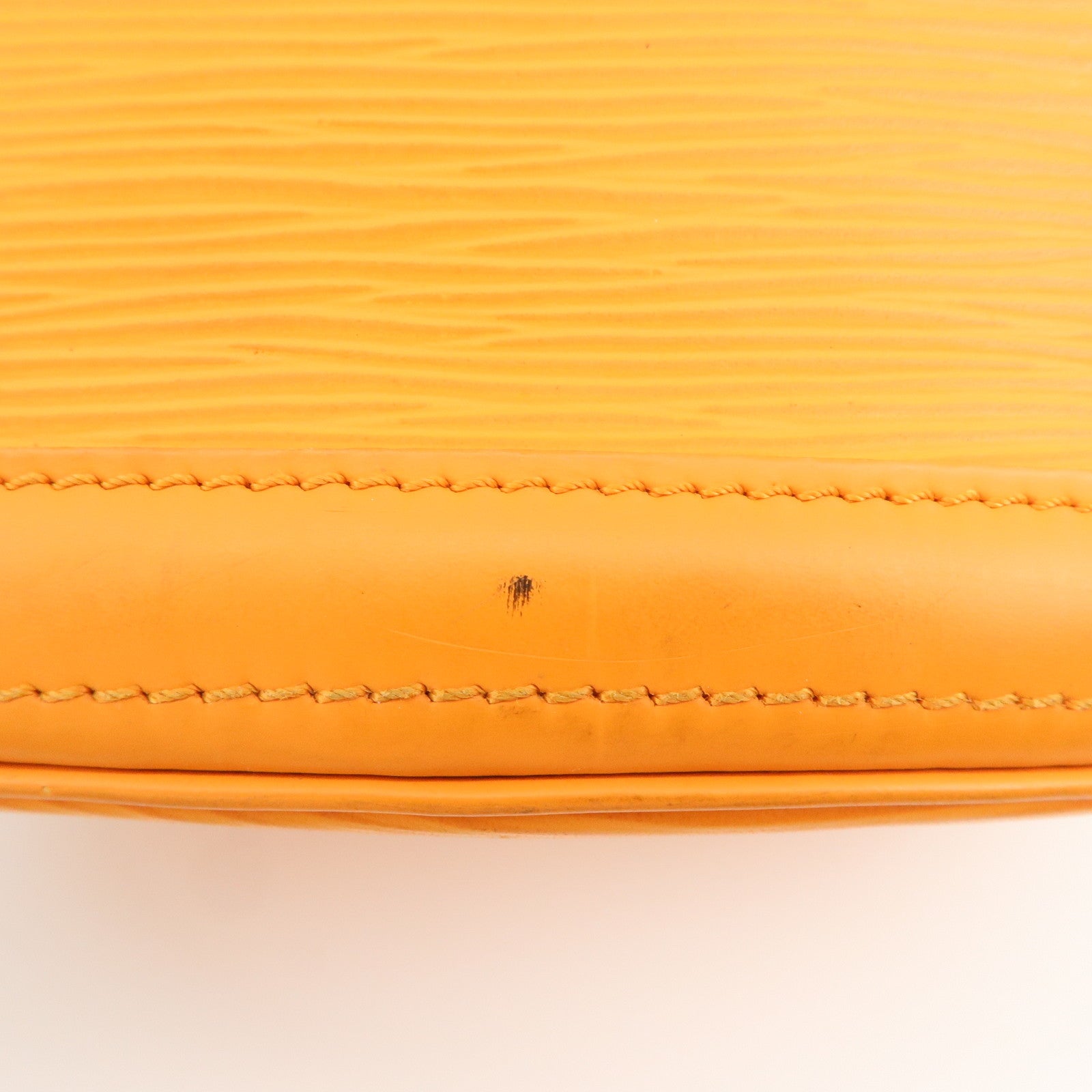 Louis Vuitton Epi Bucket PM Shoulder Bag Tote Bag Mandarin M5899H