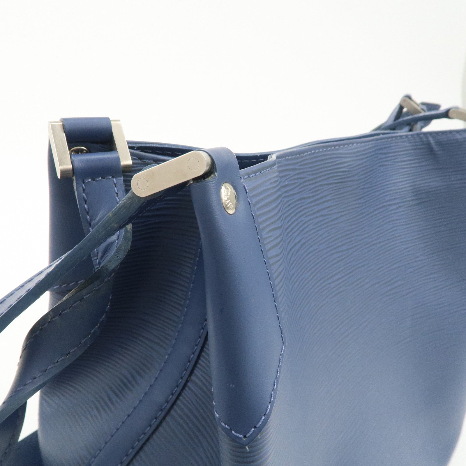 Louis Vuitton Epi Leather Mandala MM Shoulder Bag Myrtille M91011