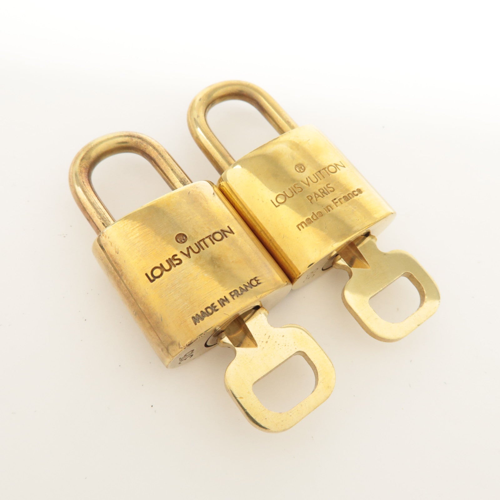 Louis Vuitton Set of 10 Lock & Key Cadena Key Lock Metal Gold Used