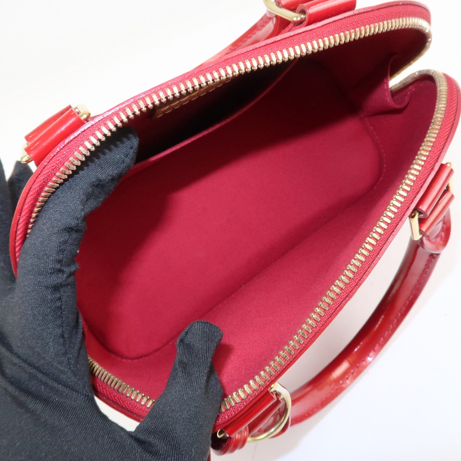 Louis Vuitton Monogram Vernis Alma BB 2Way Bag Red POMME D'AMOUR M91606 Used