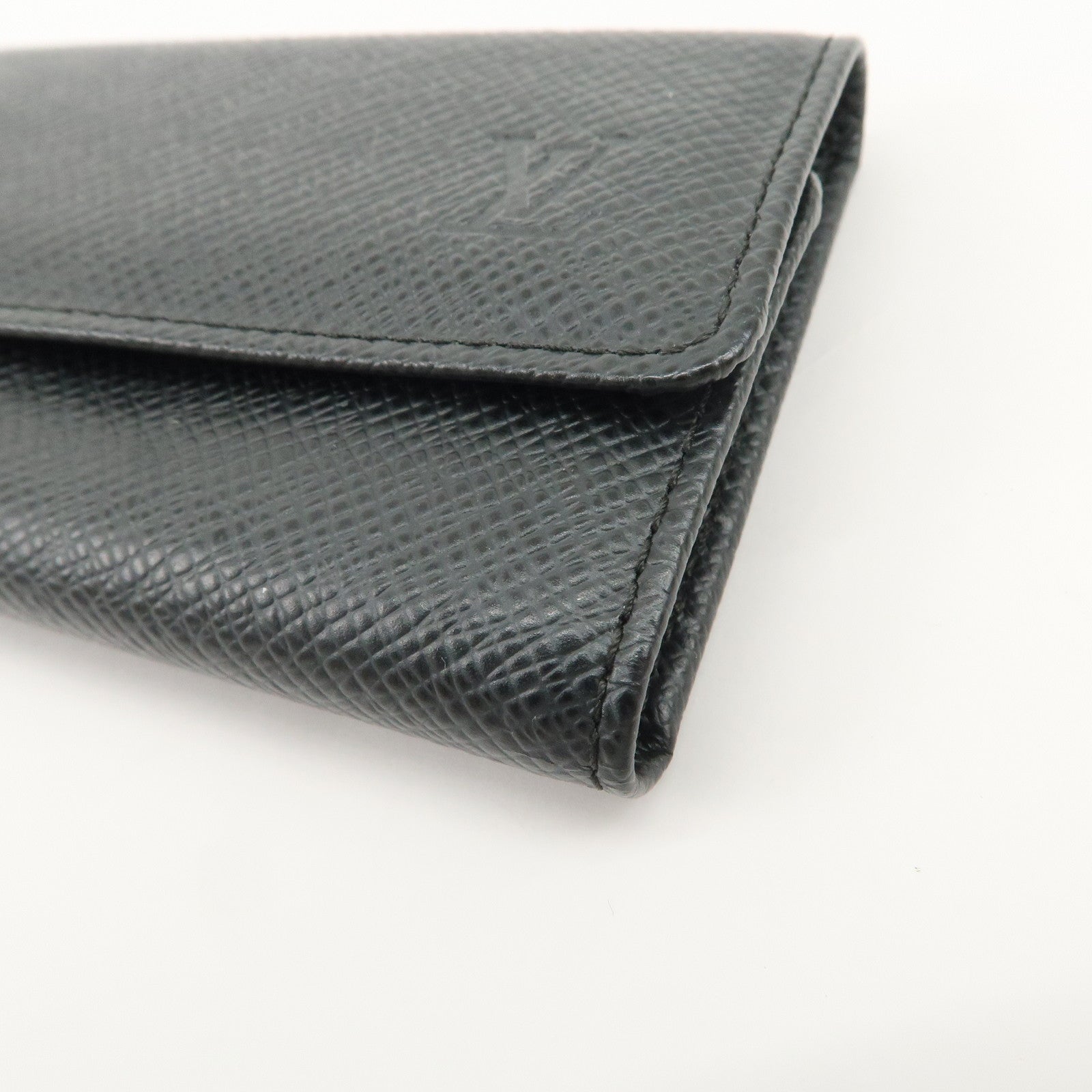 Louis Vuitton Taiga Multicles 6 Key Case Holder Ardoise M30532