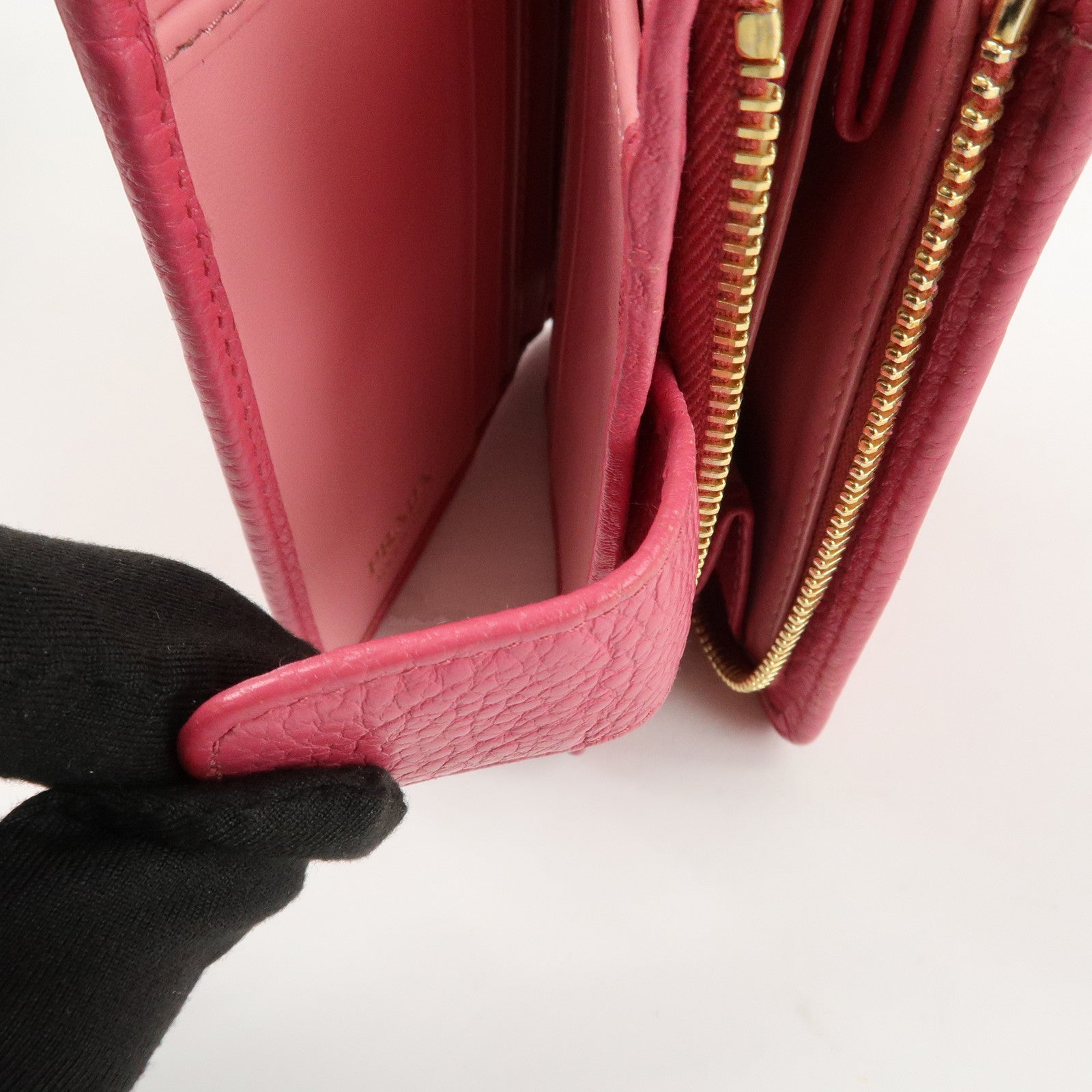 PRADA Logo Leather Bi-Fold Wallet Small Wallet Pink 1ML018 Used