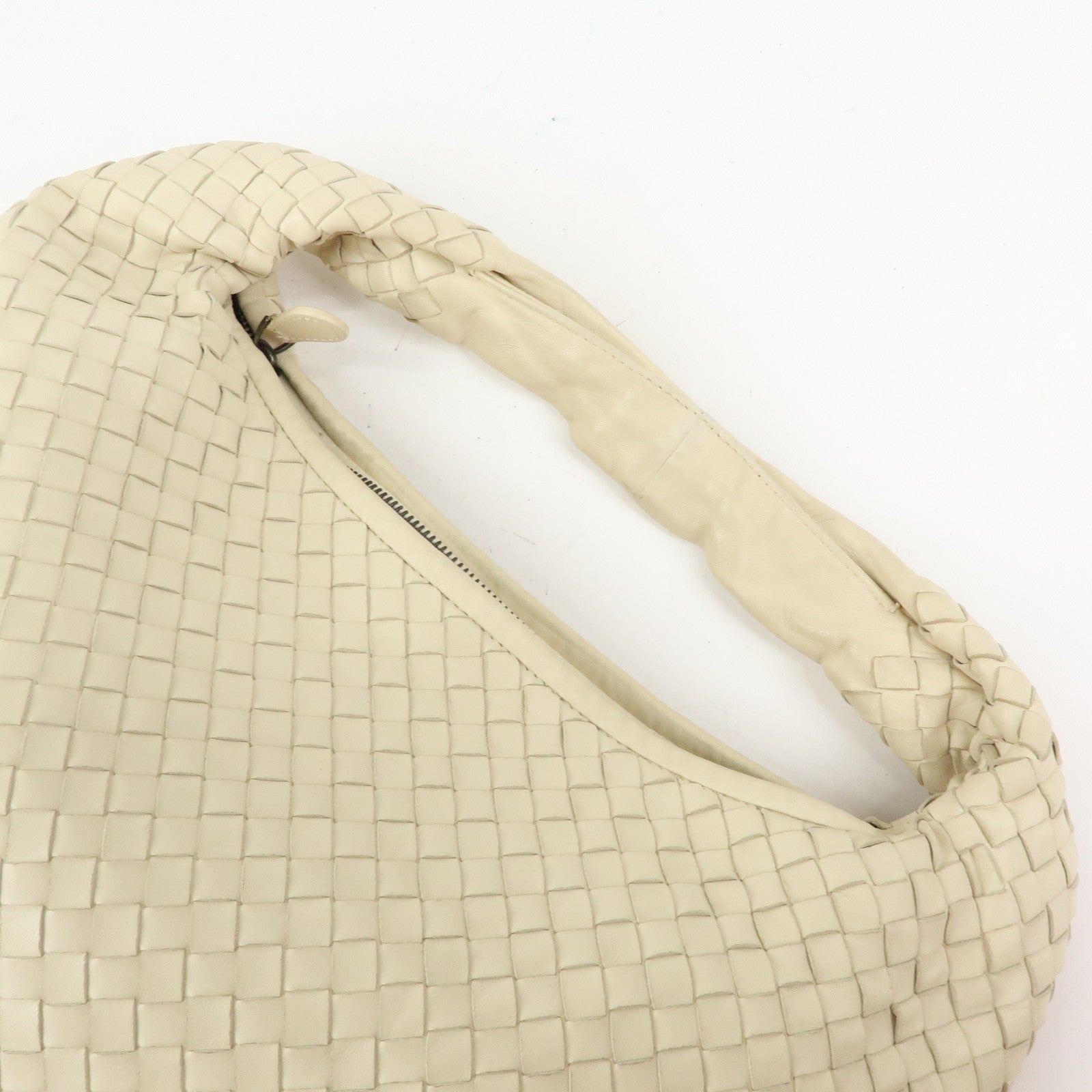 BOTTEGA VENETA Intrecciato Leather Hand Bag Ivory White