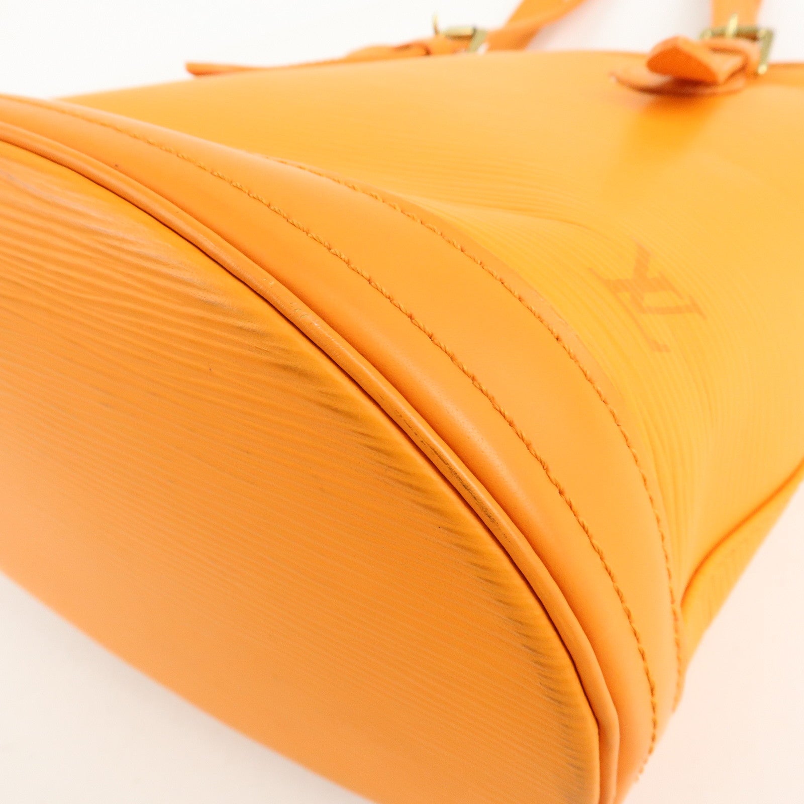 Louis Vuitton Epi Bucket PM Shoulder Bag Mandarin M5899H Used