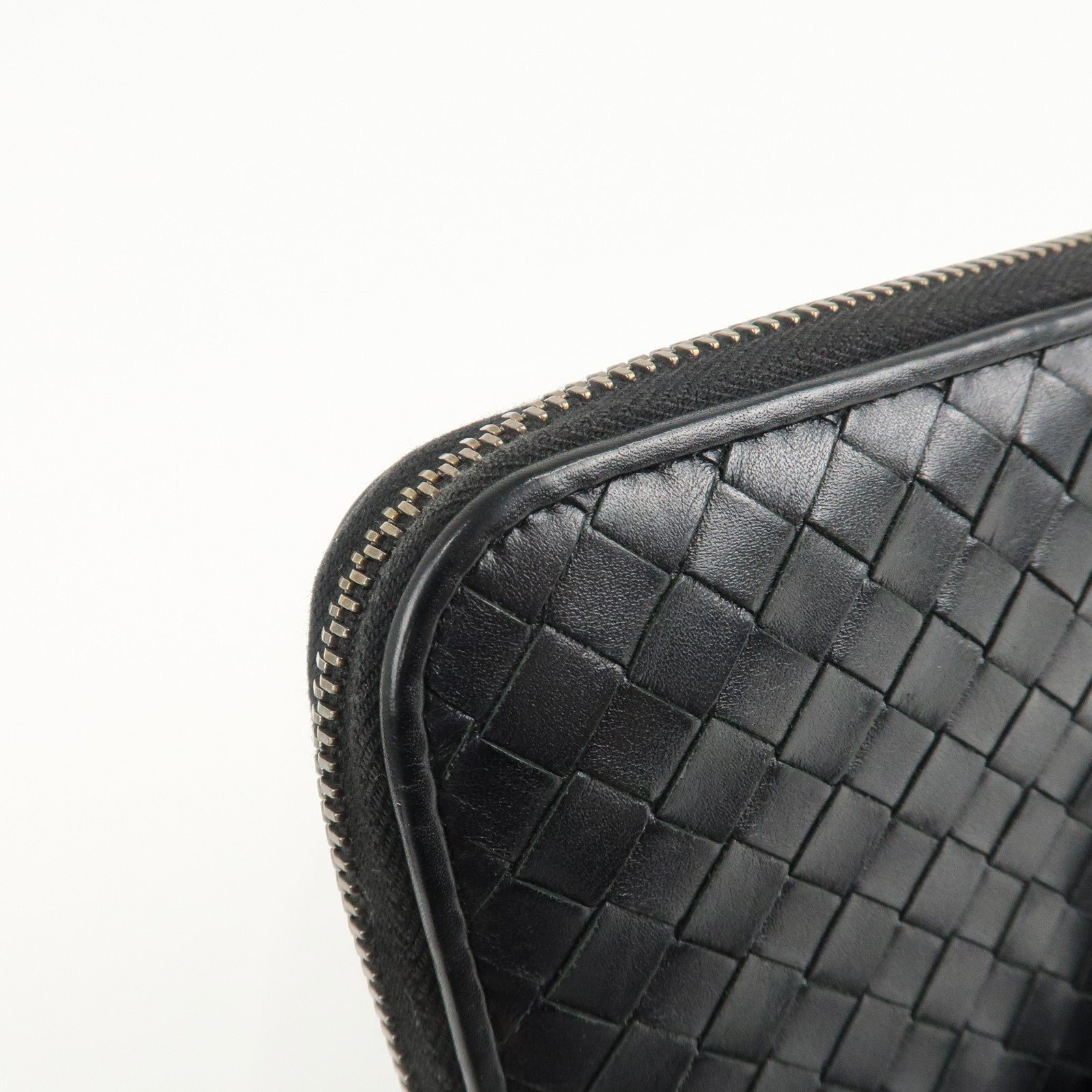 BOTTEGA VENETA Intrecciato Leather Round Zipper Wallet Black Used