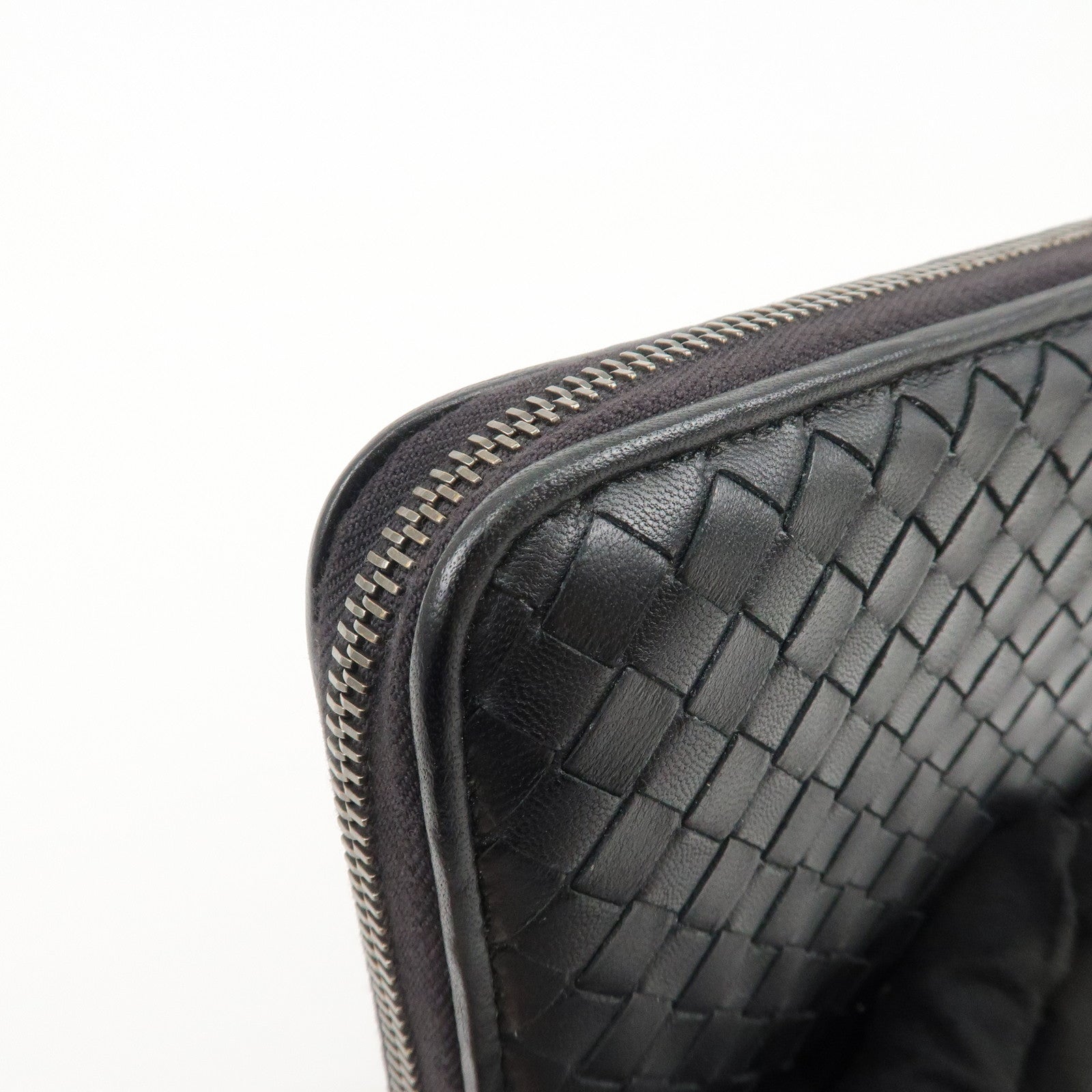 BOTTEGA VENETA Intrecciato Leather Round Zipper Long Wallet 114076 Used